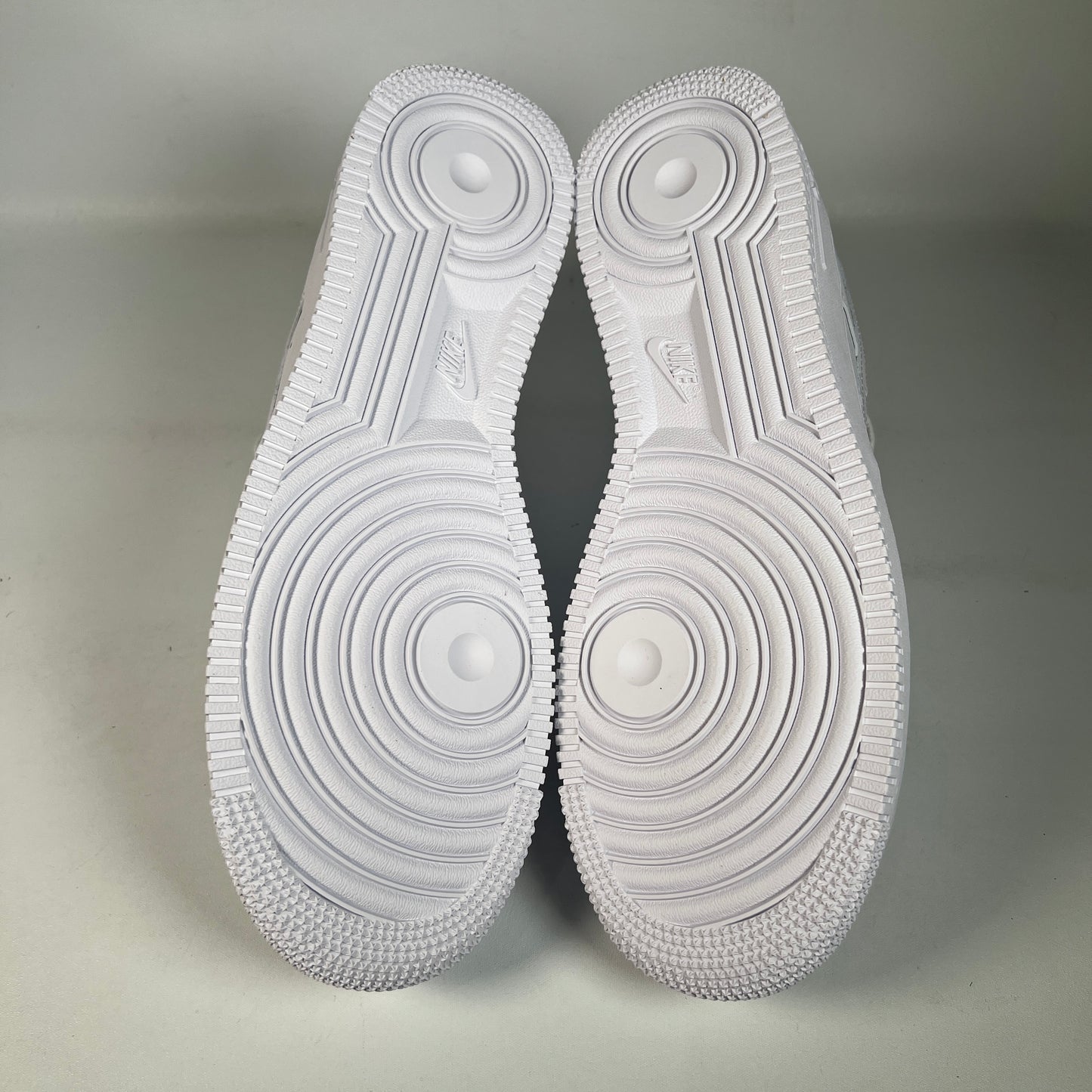 Nike Air Force 1 Low White (2026) Size 10 NEW s23070