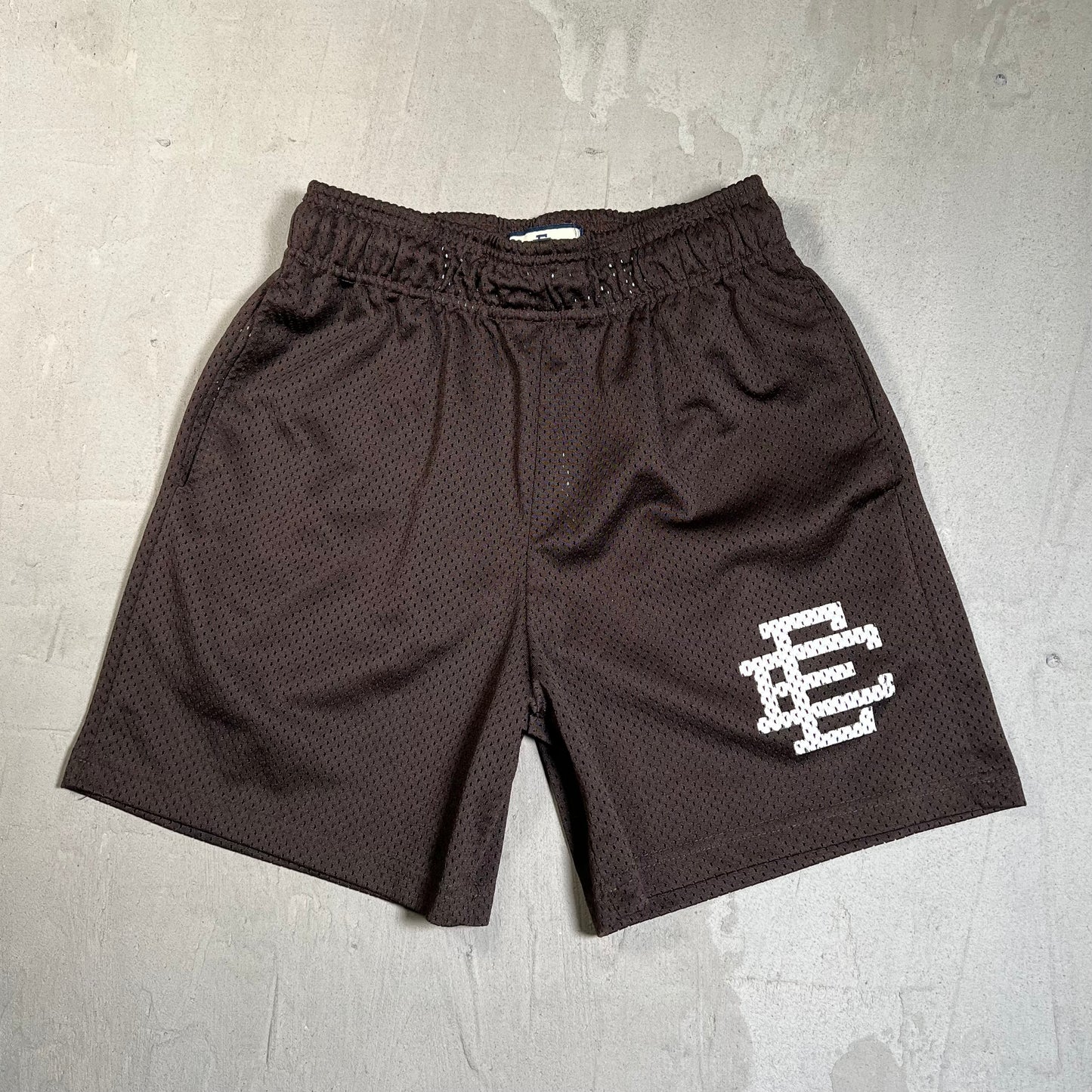 Eric Emanuel White Logo Brown Shorts Size Small USED x17719