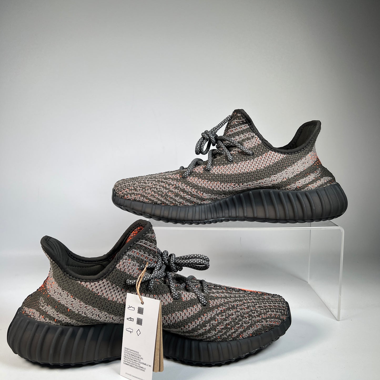 Yeezy 350 Carbon Beluga (2024) Size 11 NEW s23131