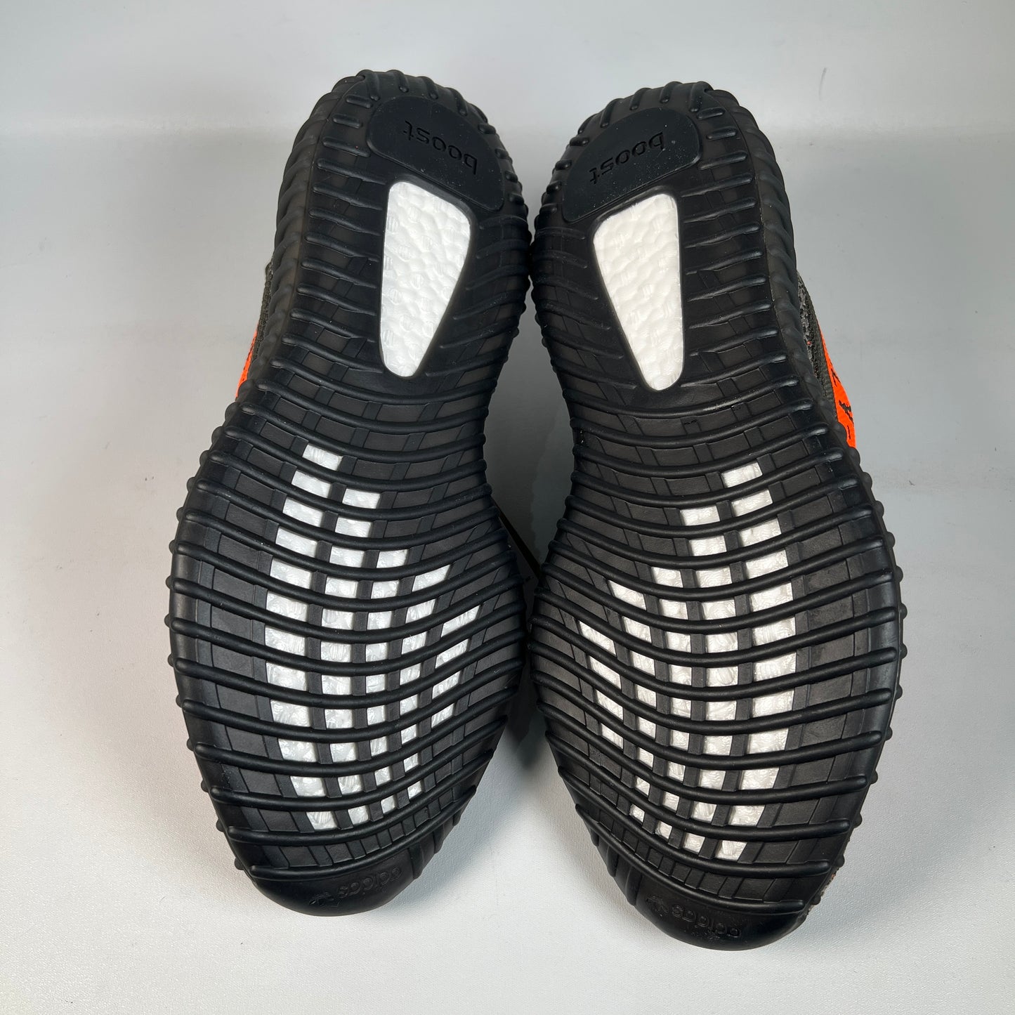 Yeezy 350 Carbon Beluga (2024) Size 11 NEW s23131
