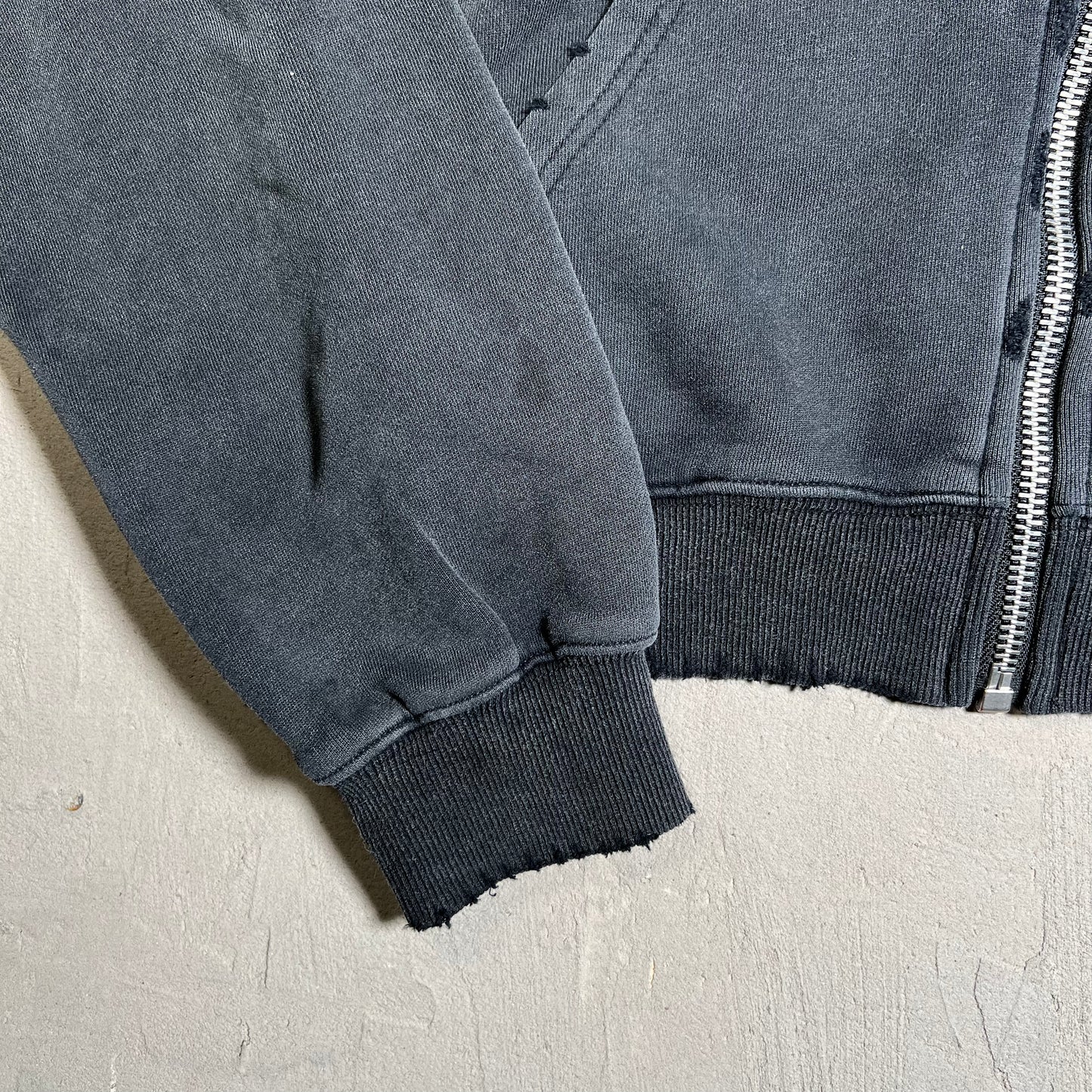 Vale Sport Washed Black Zip Up Hoodie Size Medium USED x17724