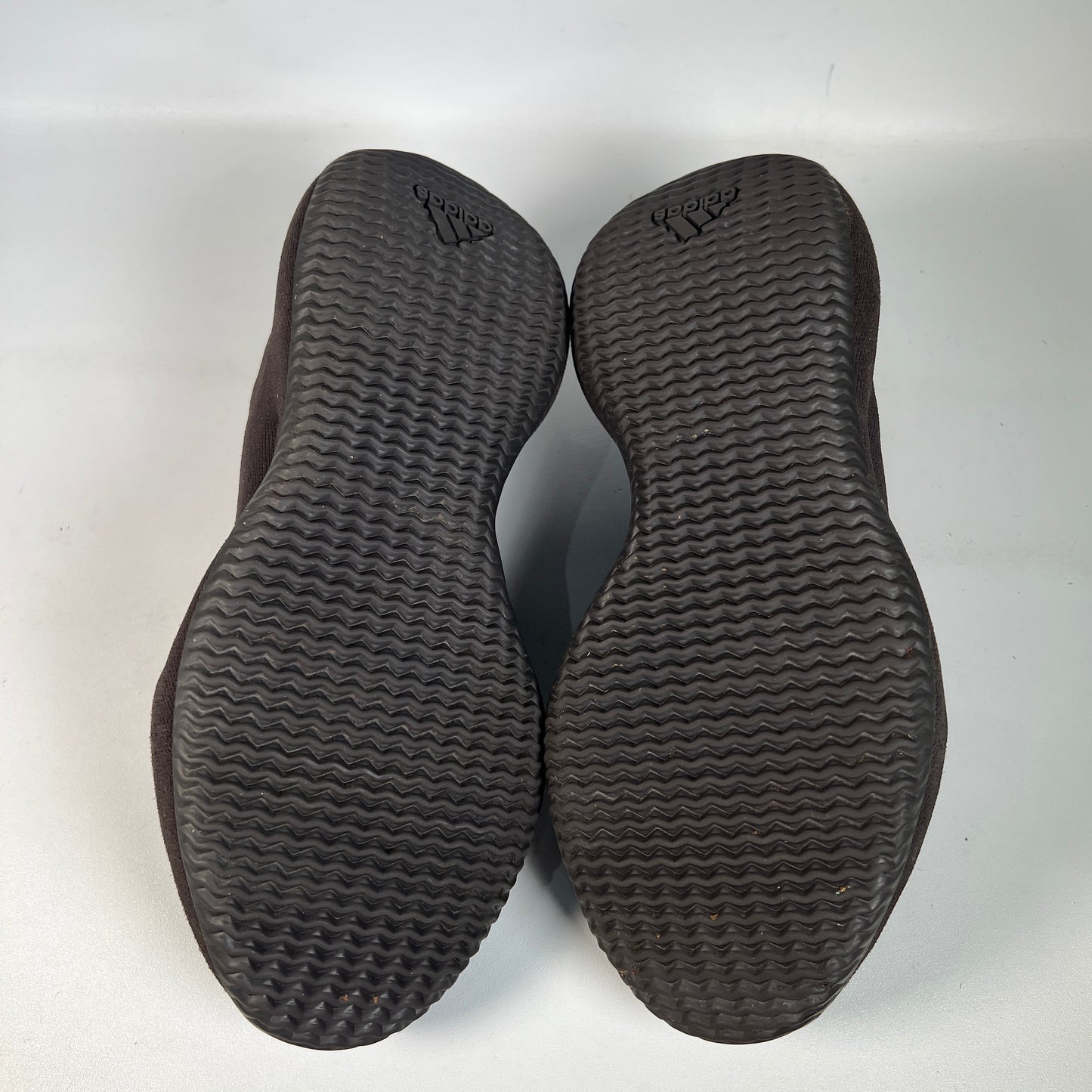 Yeezy Knit Runner Stone Carbon (2022) Size 10.5 USED s22960