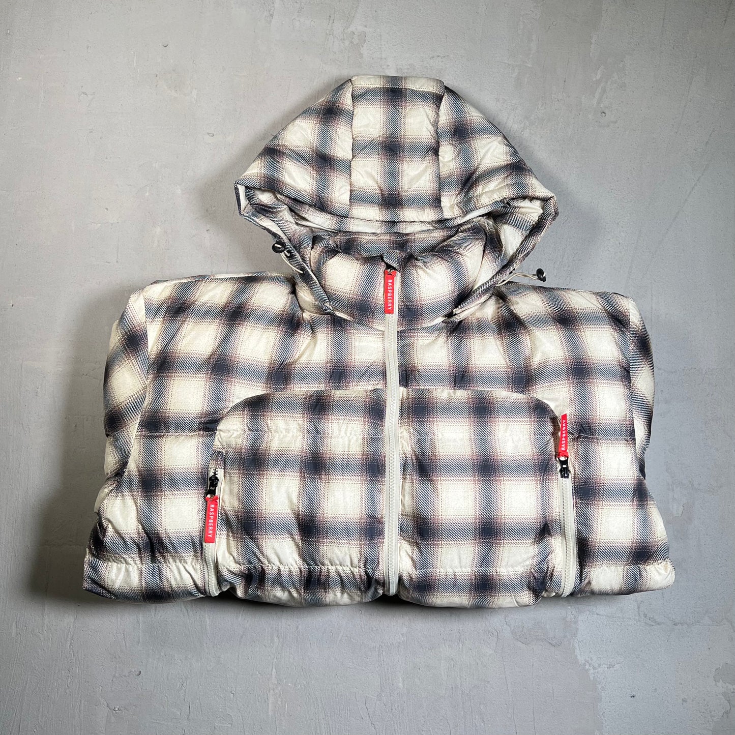 GV Gallery Raspberry Hills Plaid Puffy Jacket Size Small USED x17727
