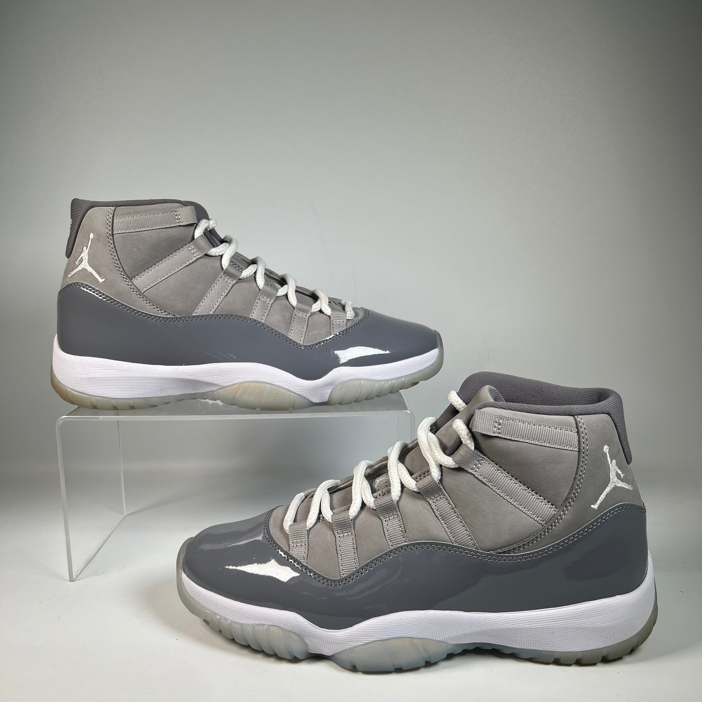 Jordan 11 Cool Grey (2021) Size 10 USED s23051
