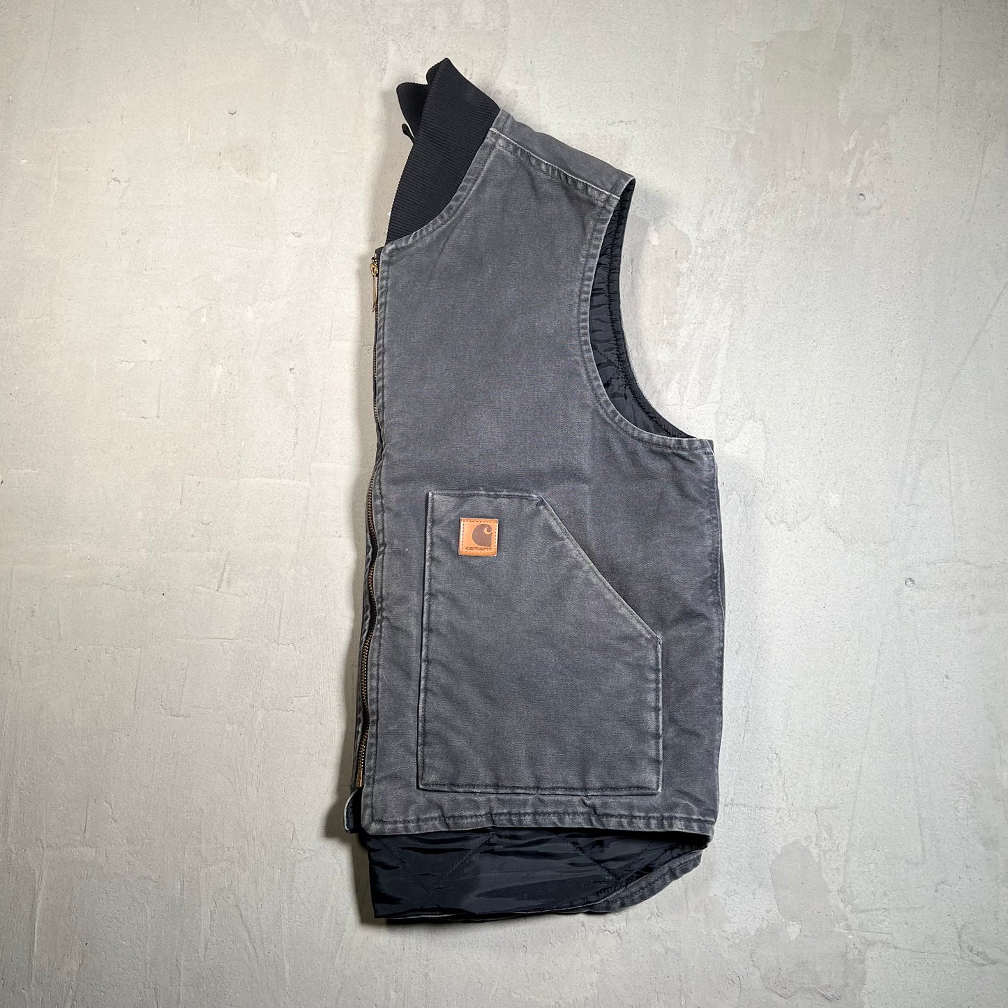 Y2K Carhartt Washed Black Workwear Vest Size Large USED v19638
