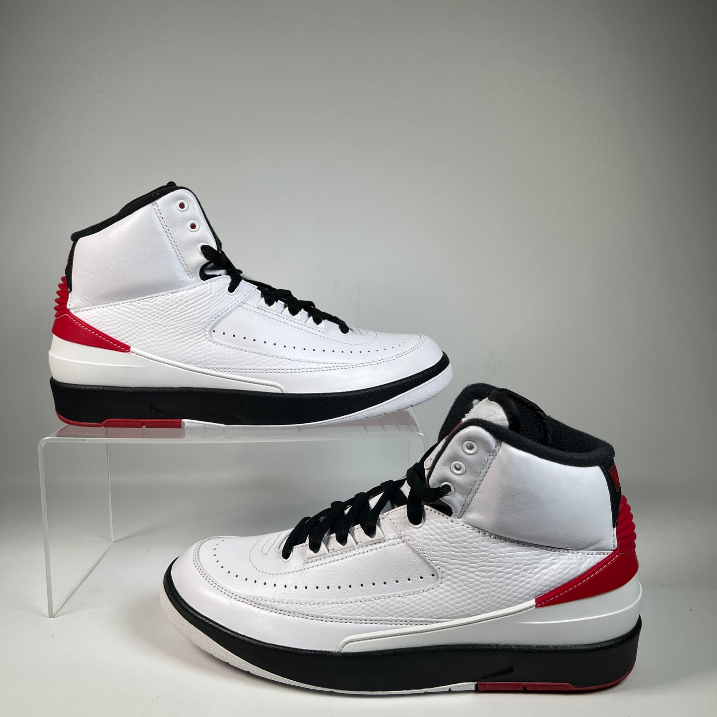 Jordan 2 Chicago (2022) Size 9 NEW s23112