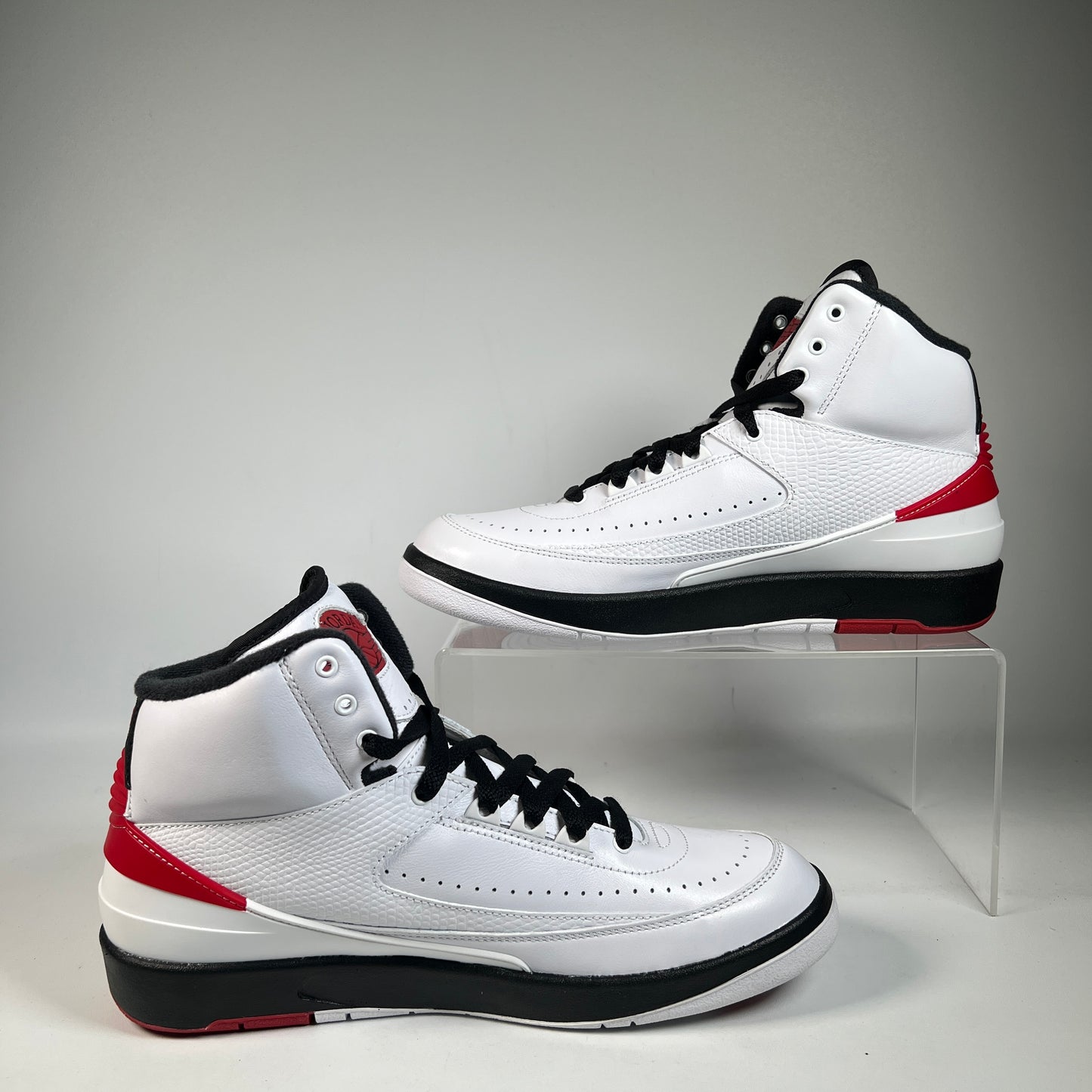 Jordan 2 Chicago (2022) Size 9 NEW s23112