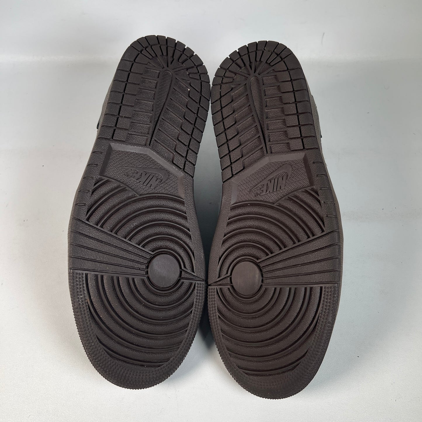 Jordan 1 Low Travis Scott Velvet Brown (2024) Size 9 USED s22628