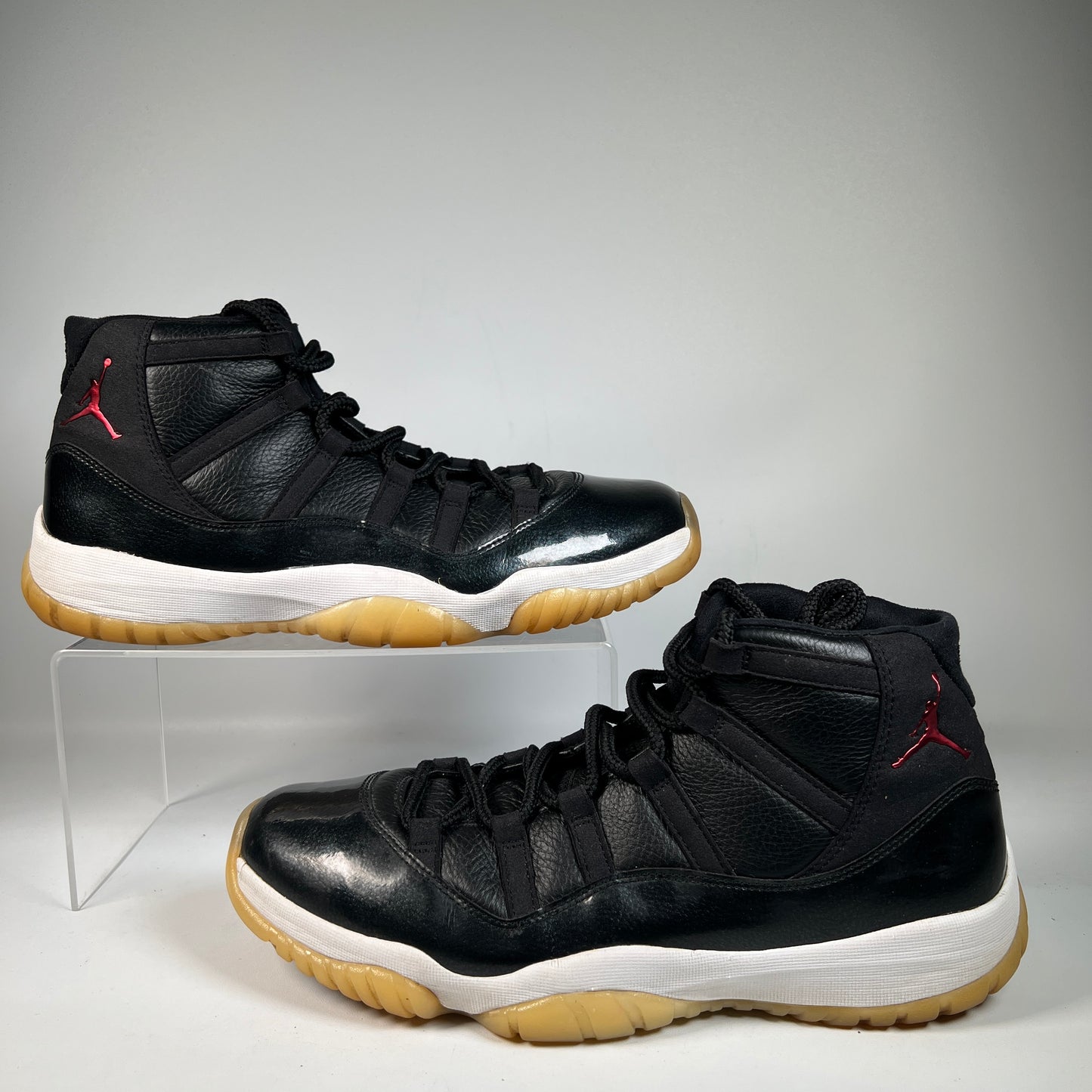 Jordan 11 72-10 (2015) Size 13 USED s22765