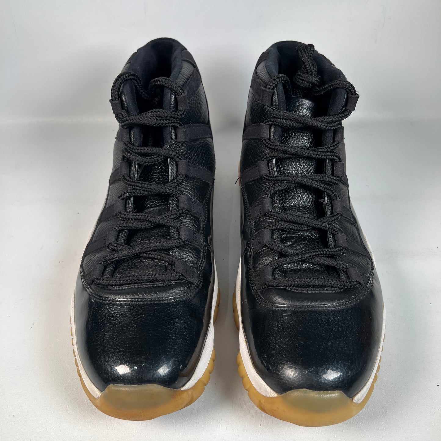 Jordan 11 72-10 (2015) Size 13 USED s22765