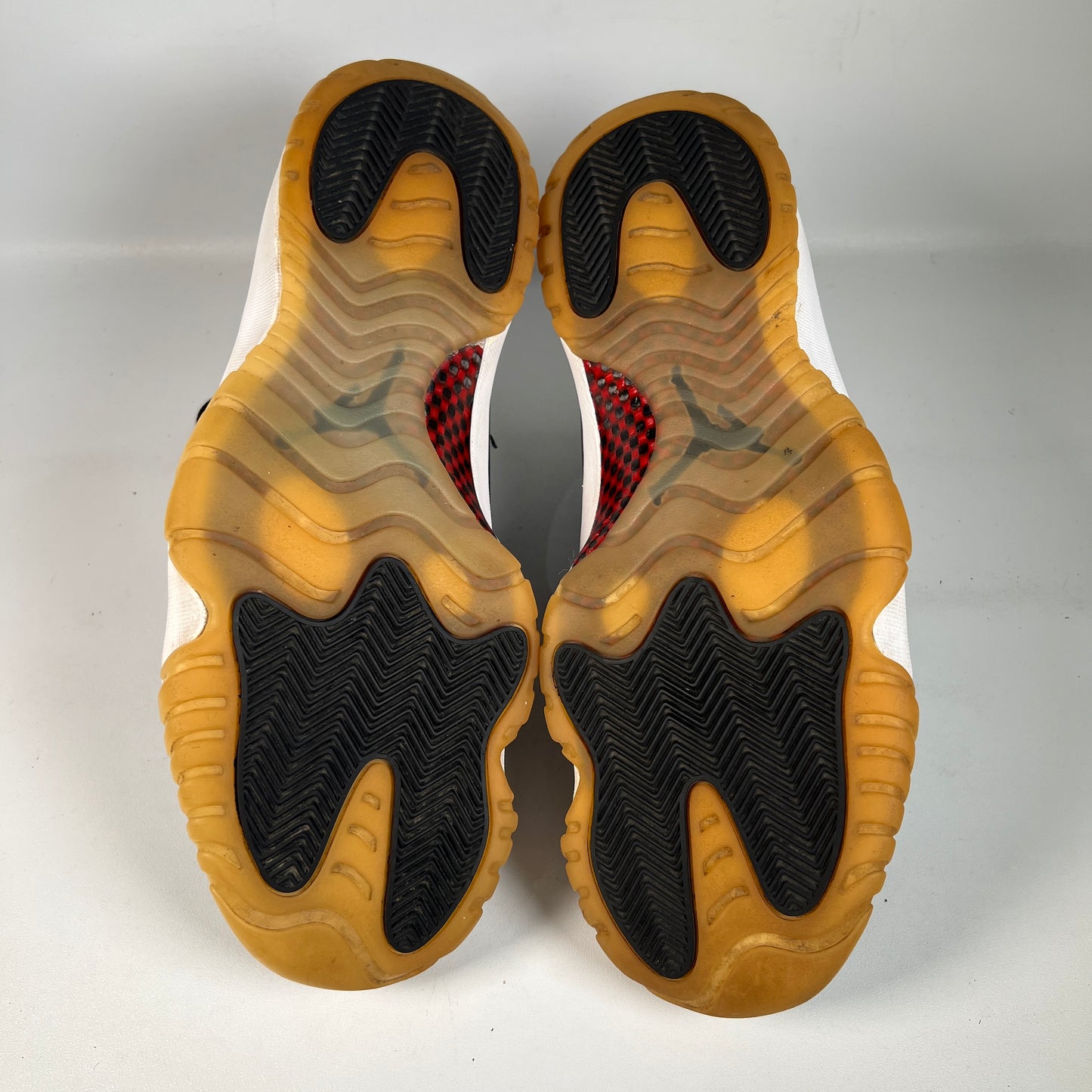 Jordan 11 72-10 (2015) Size 13 USED s22765