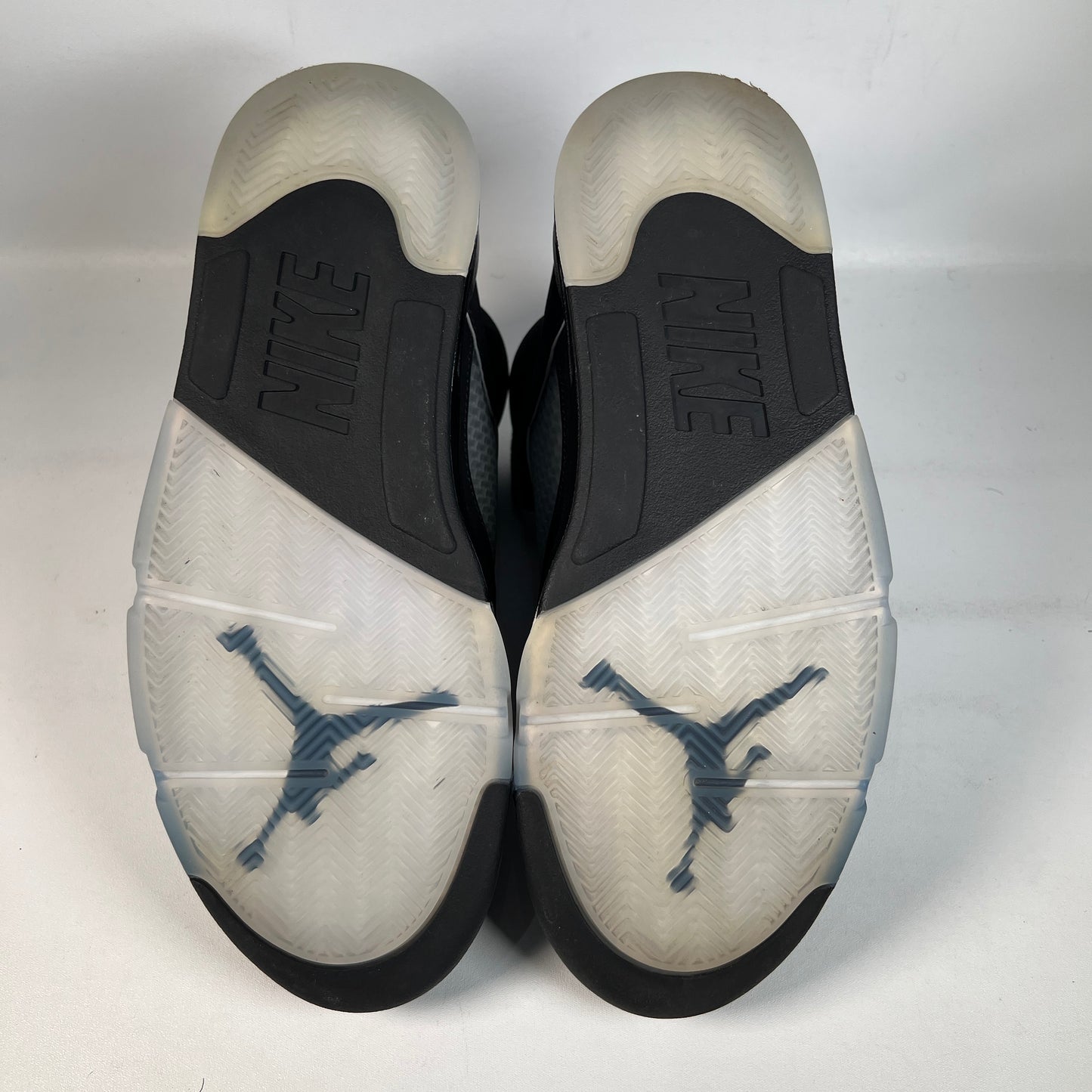 Jordan 5 Black Metallic Reimagined (2025) Size 10 USED s23079