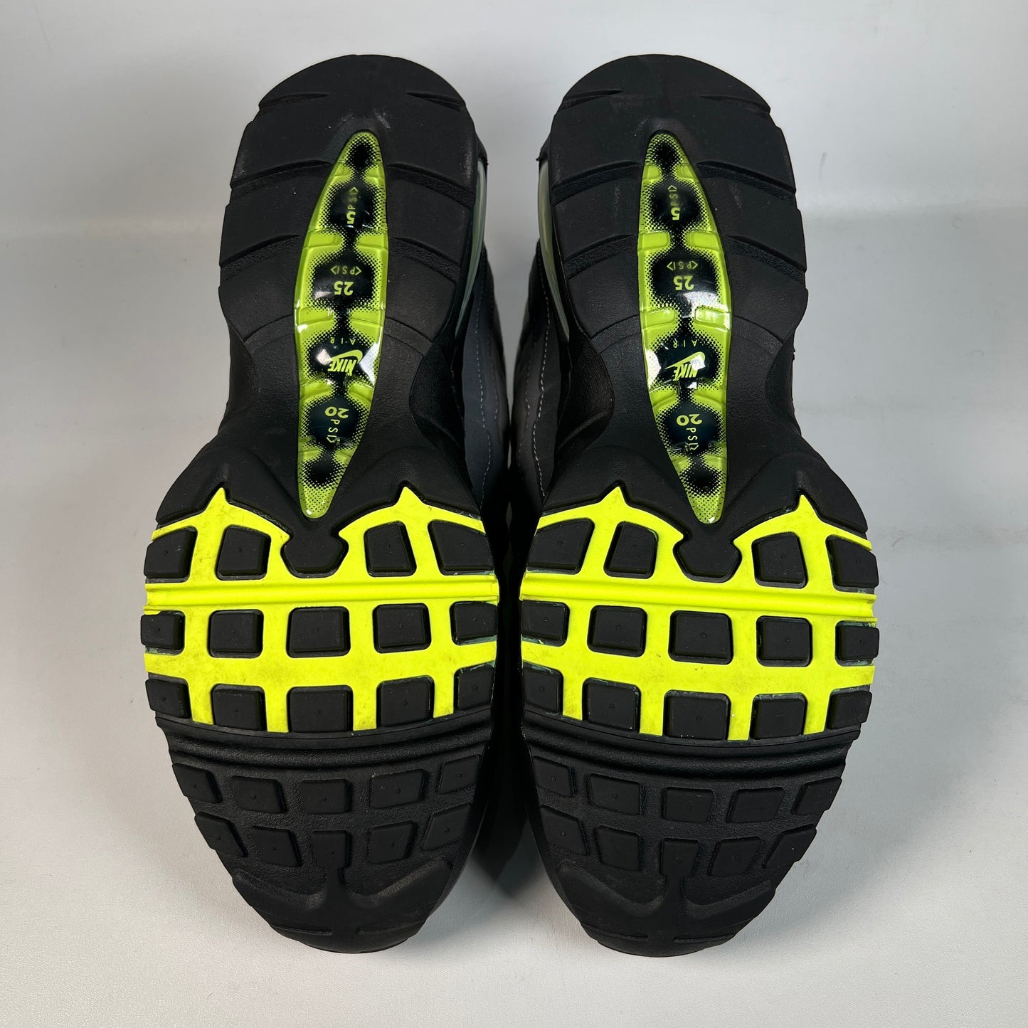 Nike Air Max 95 Big Bubble Neon (2025) Size 12 USED s23072