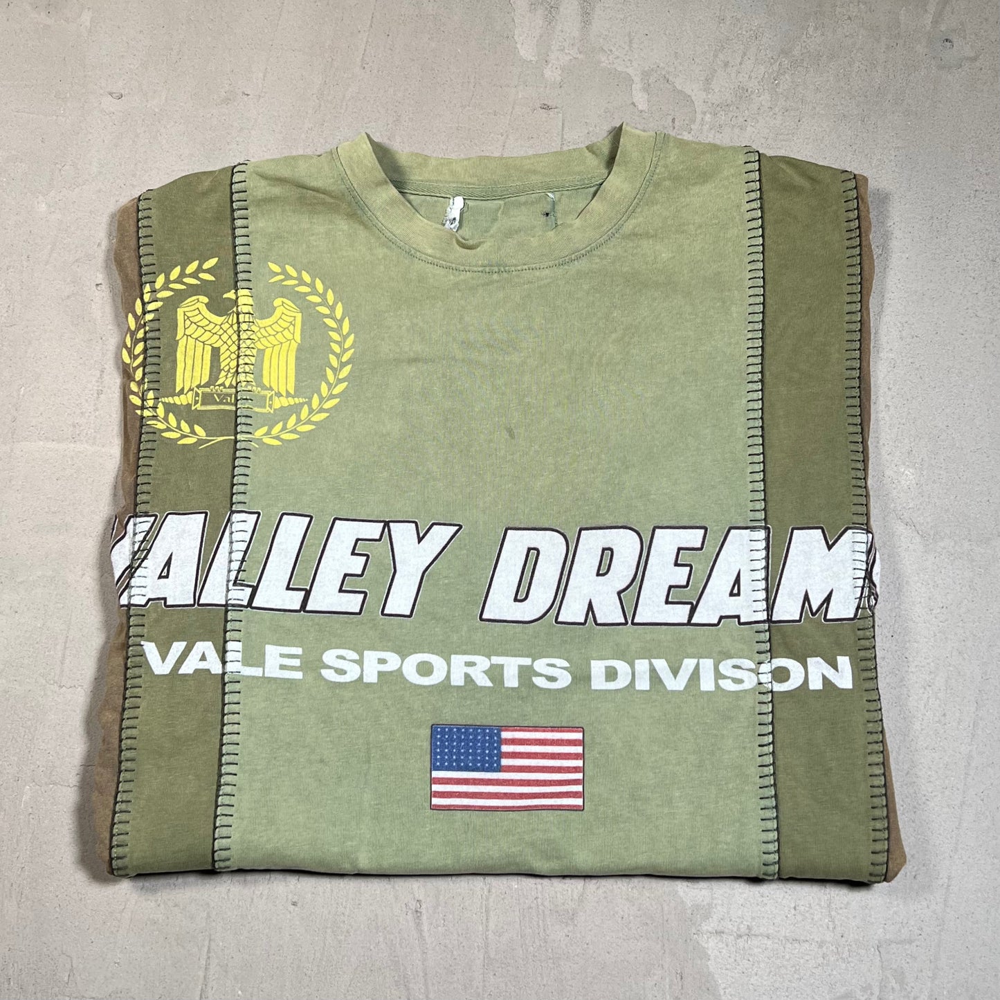 Vale Dreams Patchwork Green Tee Size Medium USED x17749