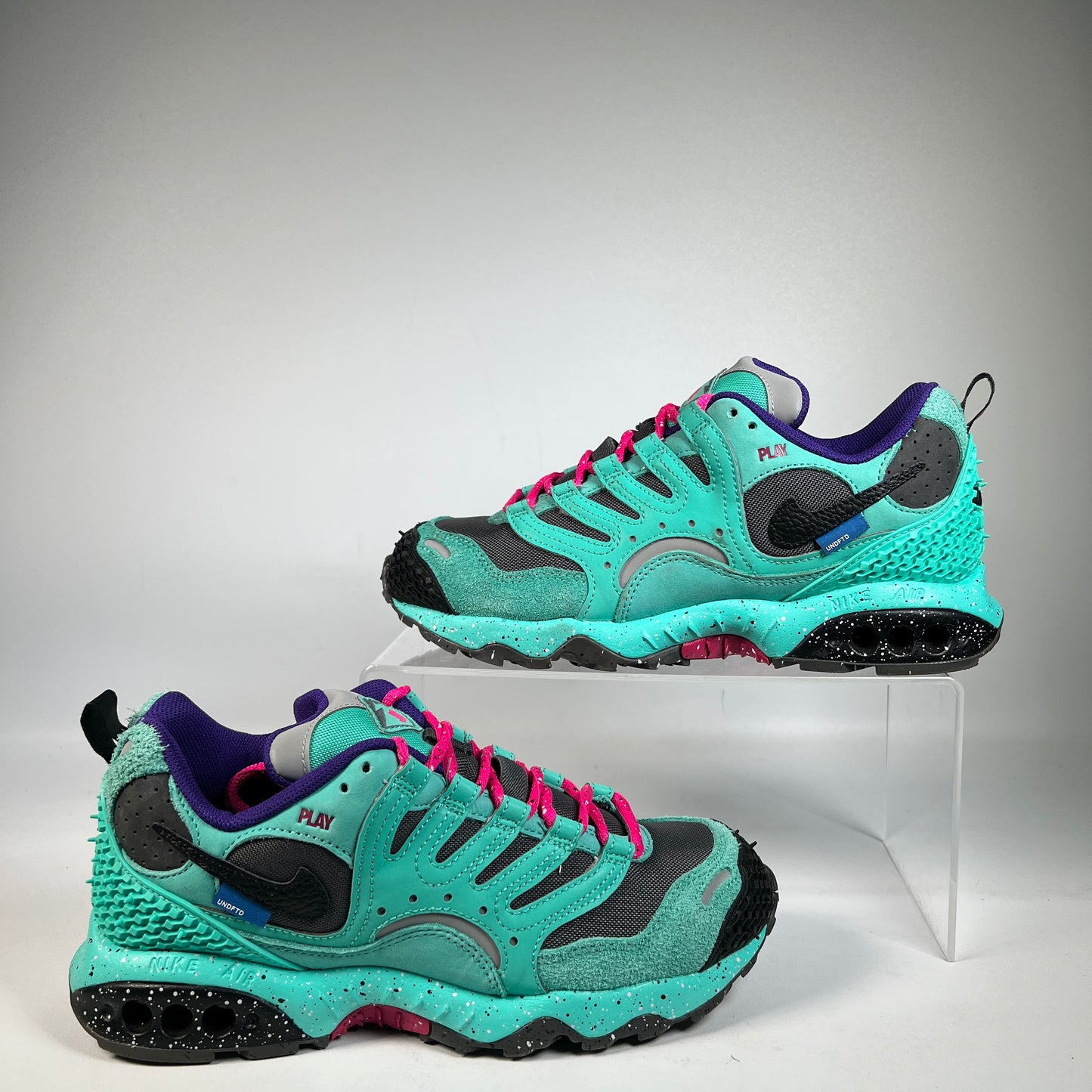 Nike Air Terra Humara Undefeated Light Menta (2024) Size 7.5 USED s23096
