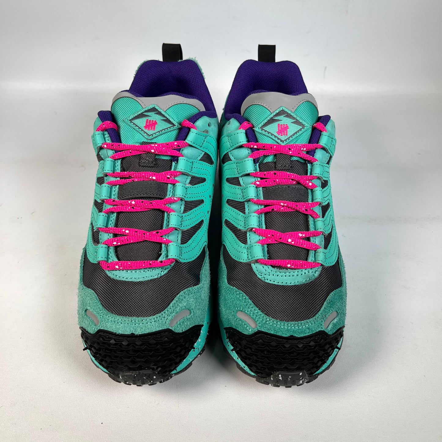 Nike Air Terra Humara Undefeated Light Menta (2024) Size 7.5 USED s23096