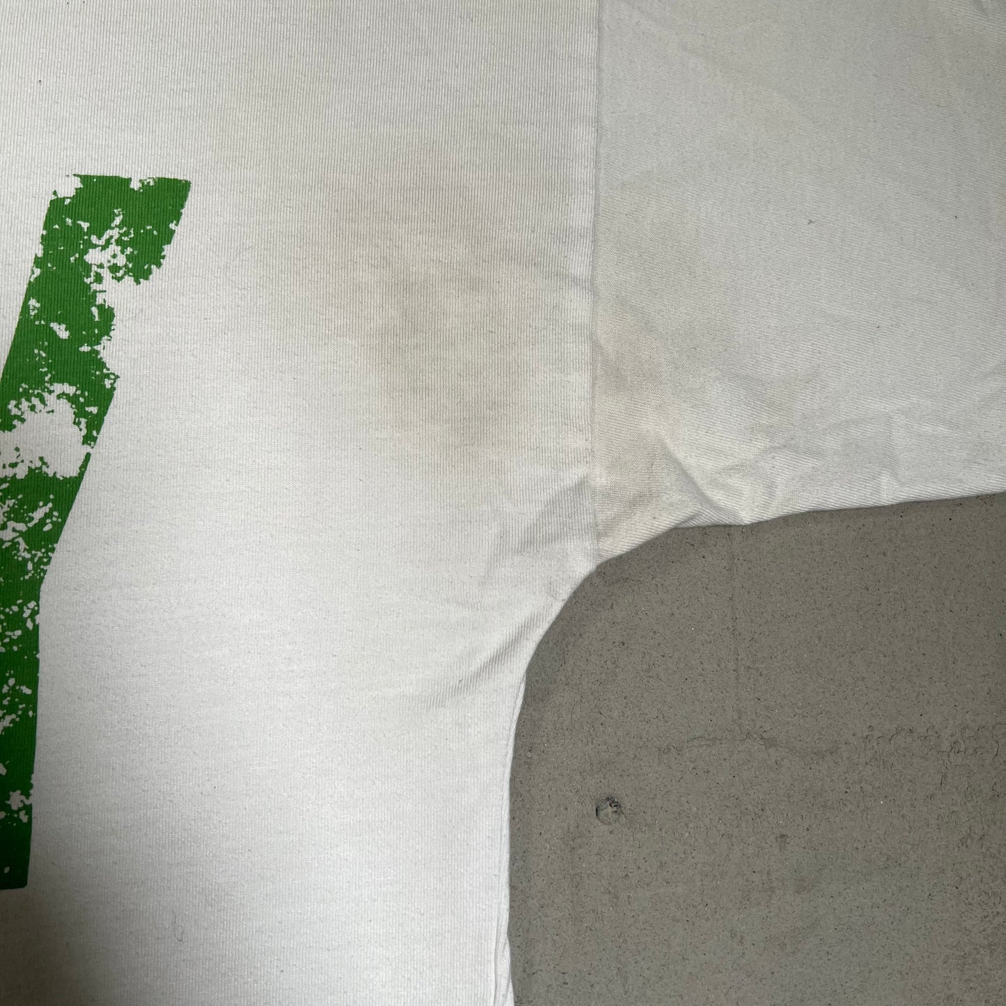 Heavon on Earth IPray White Tee Size Medium USED x17761