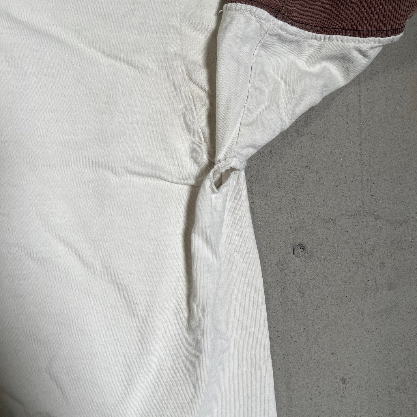 2004 Gatorade High School Athletics Ringer Tee White Size XL USED v19602