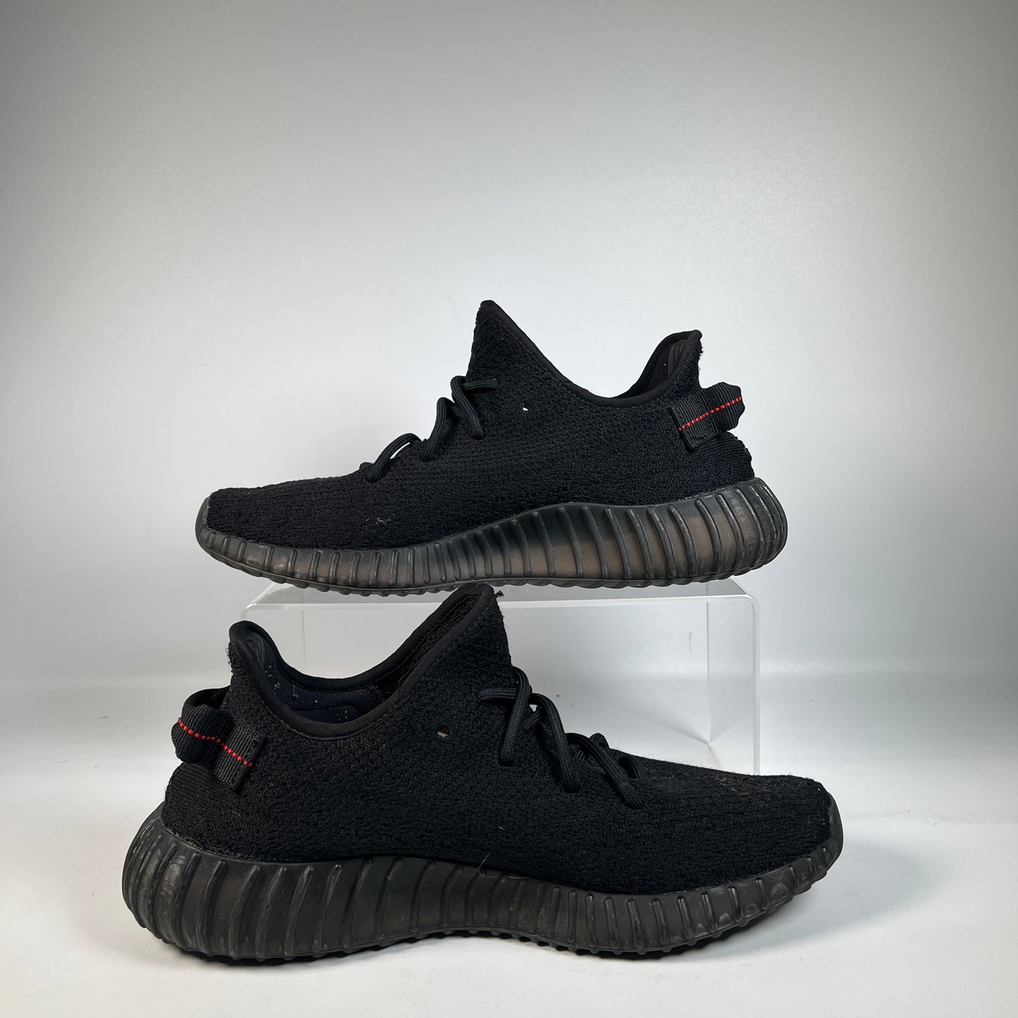 Yeezy 350 Black Red (2017) Size 10 USED s23115