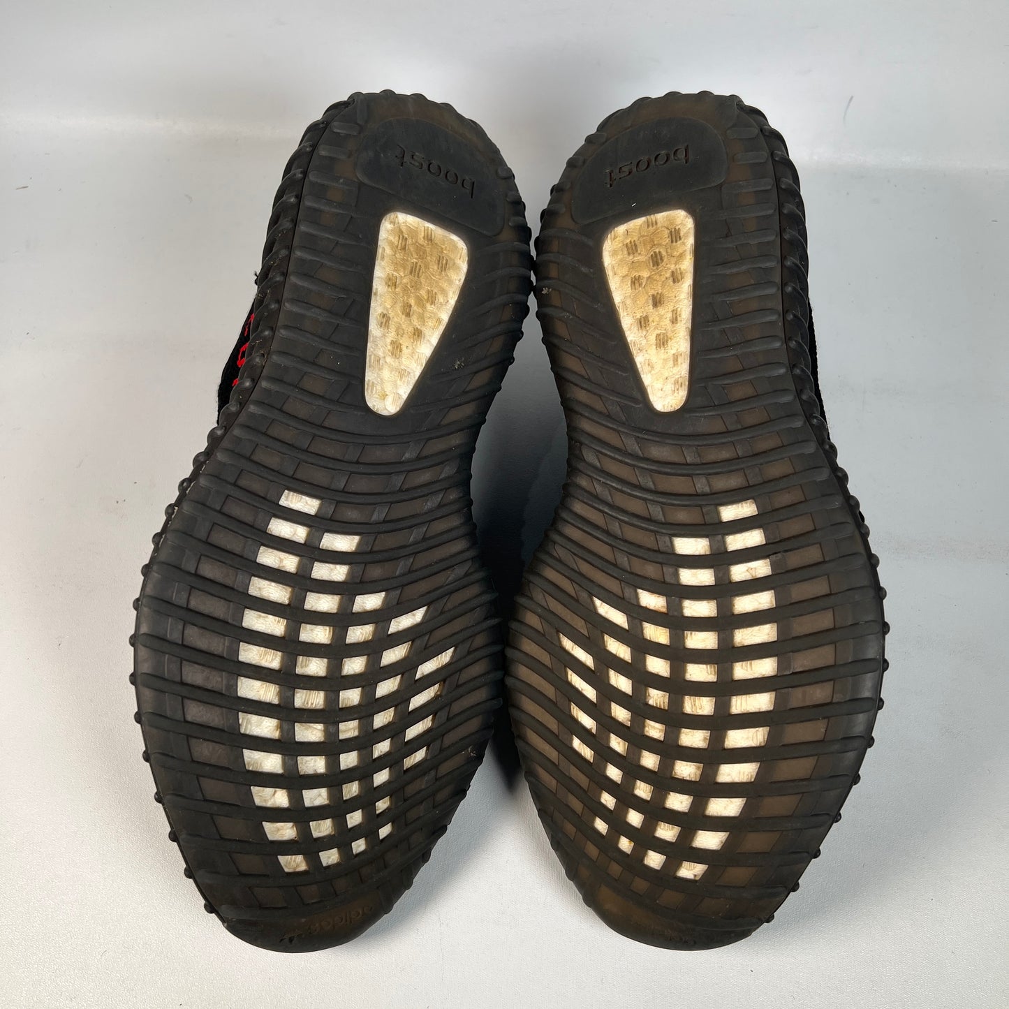 Yeezy 350 Black Red (2017) Size 10 USED s23115
