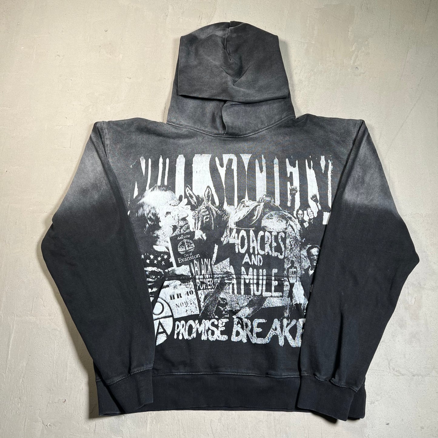 Null Society "40 Acres) Grey Hoodie Size Medium USED x17767