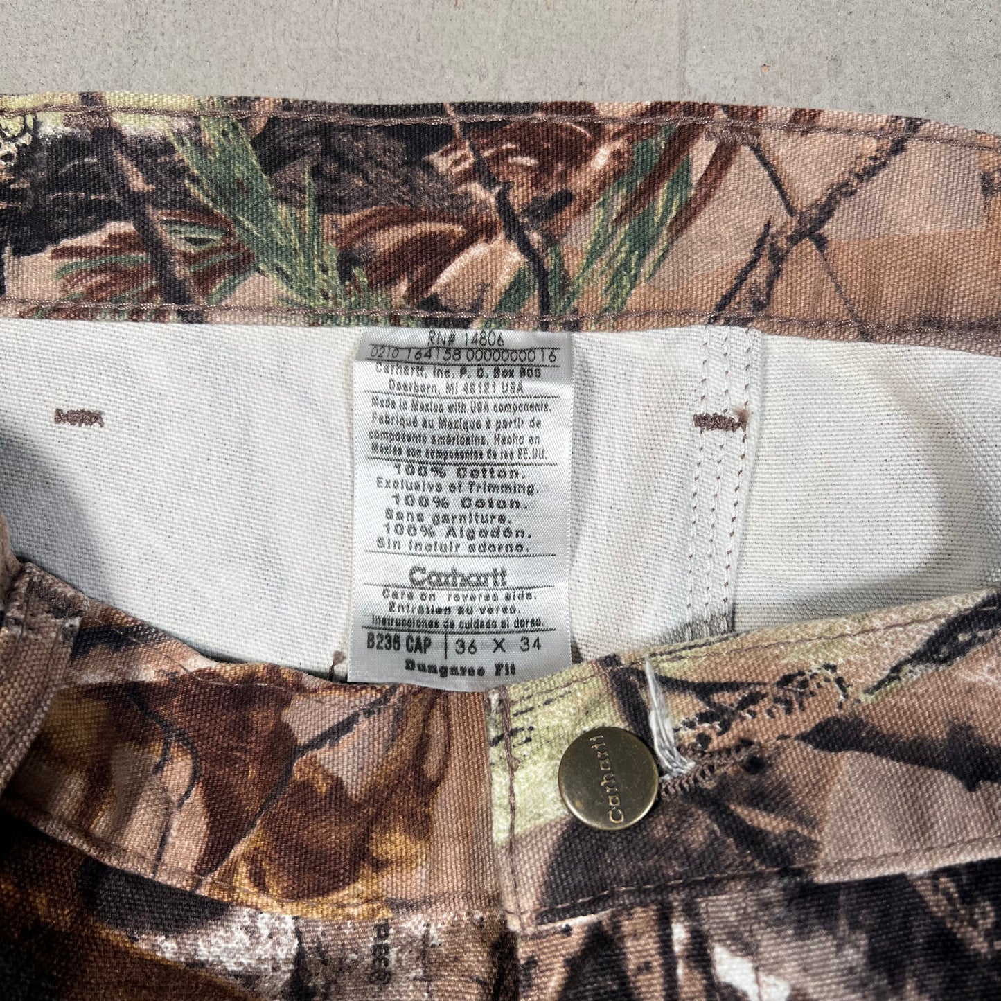 Carhartt RealTree Woodland Camo Workwear Pants Size 36x34 USED v19660
