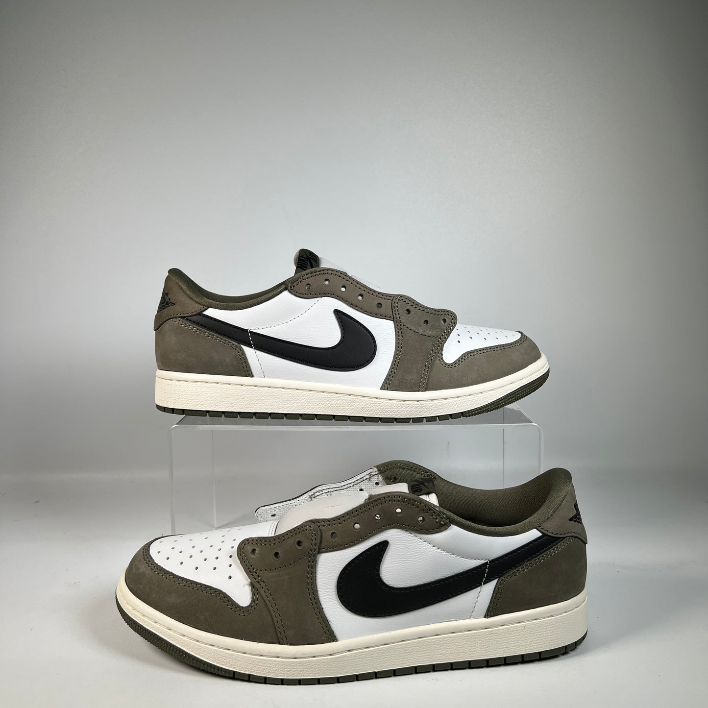 Jordan 1 Low Medium Olive (2026) Size 10 NEW s23179
