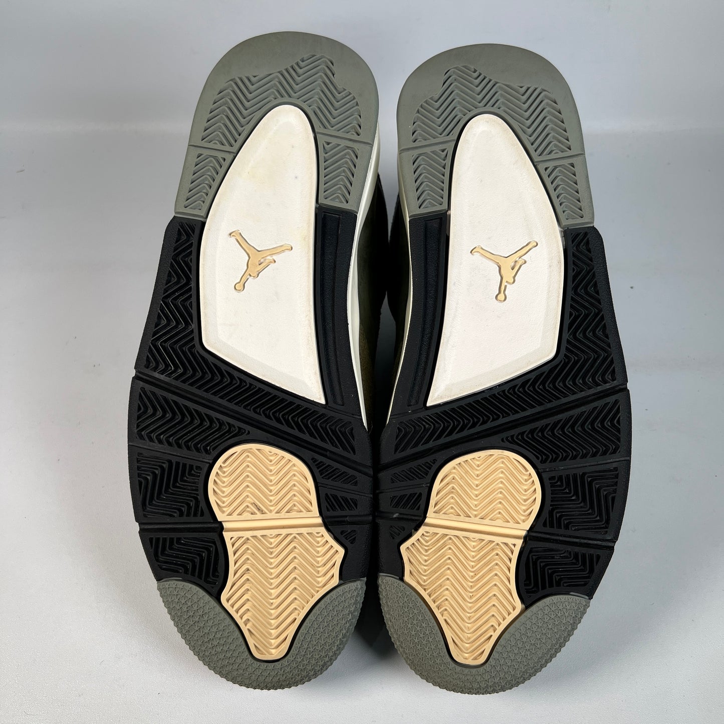 Jordan 4 Craft Medium Olive (2023) Size 10.5 USED s23063