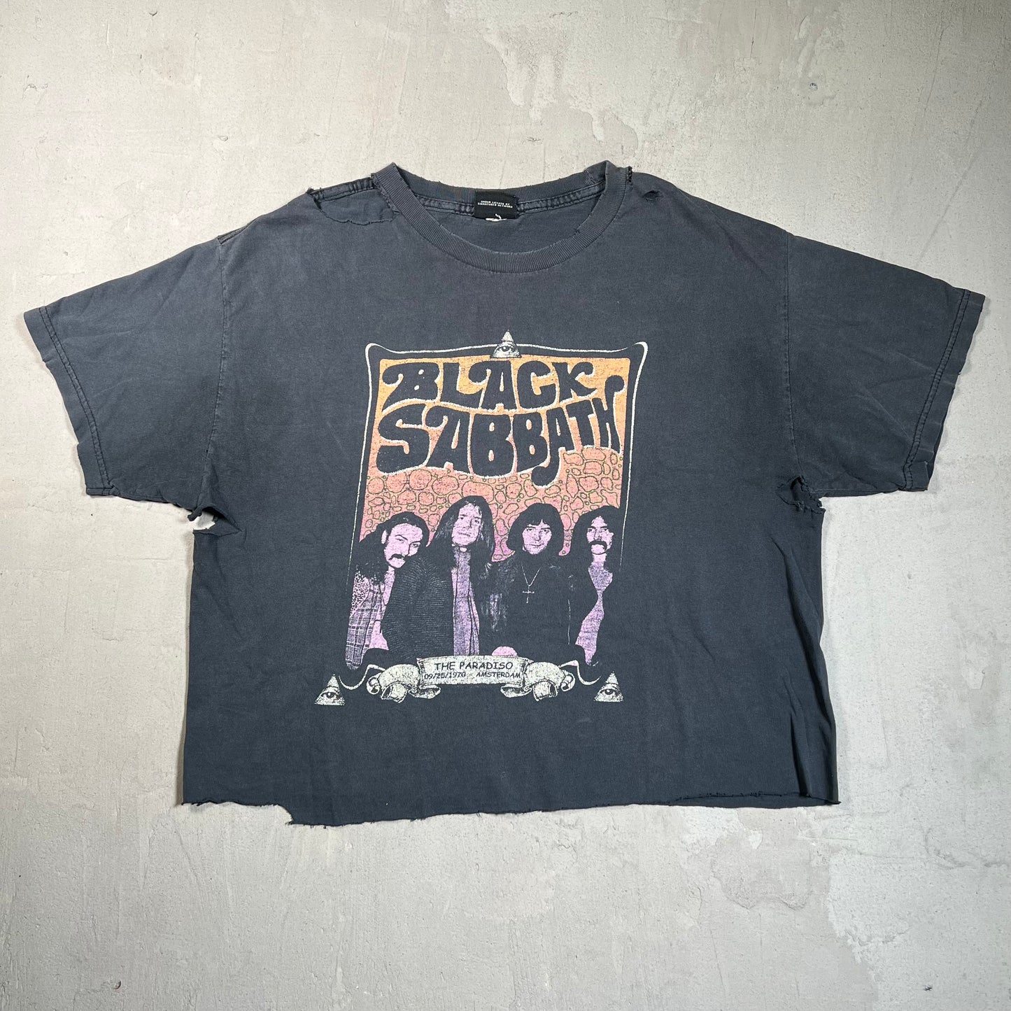 Y2K Black Sabbath "Paradiso" Portrait Tee (Cropped) Size Large USED v19648