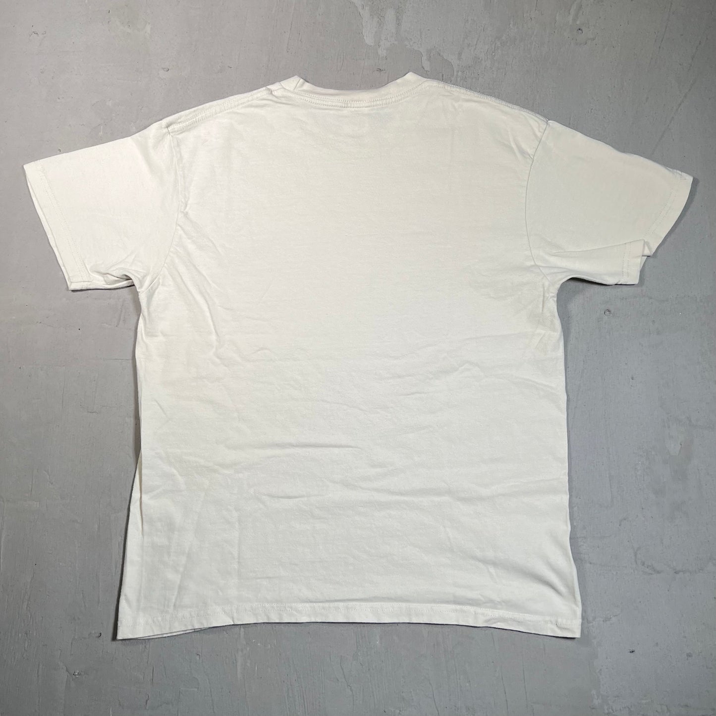 Supreme Smoke Natural White Tee Size Medium USED x17774
