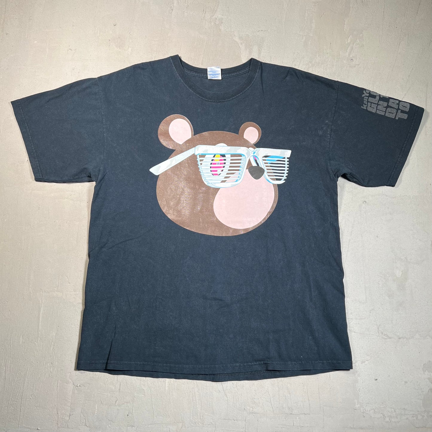 2007 Kanye West Glow In Dark Big Bear Black Tour Tee Size XL USED x17782