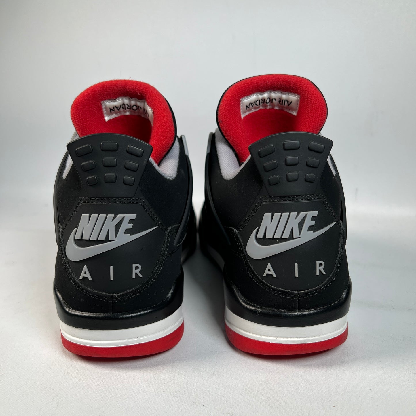 Jordan 4 Bred (2019) Size 8.5 USED s23165