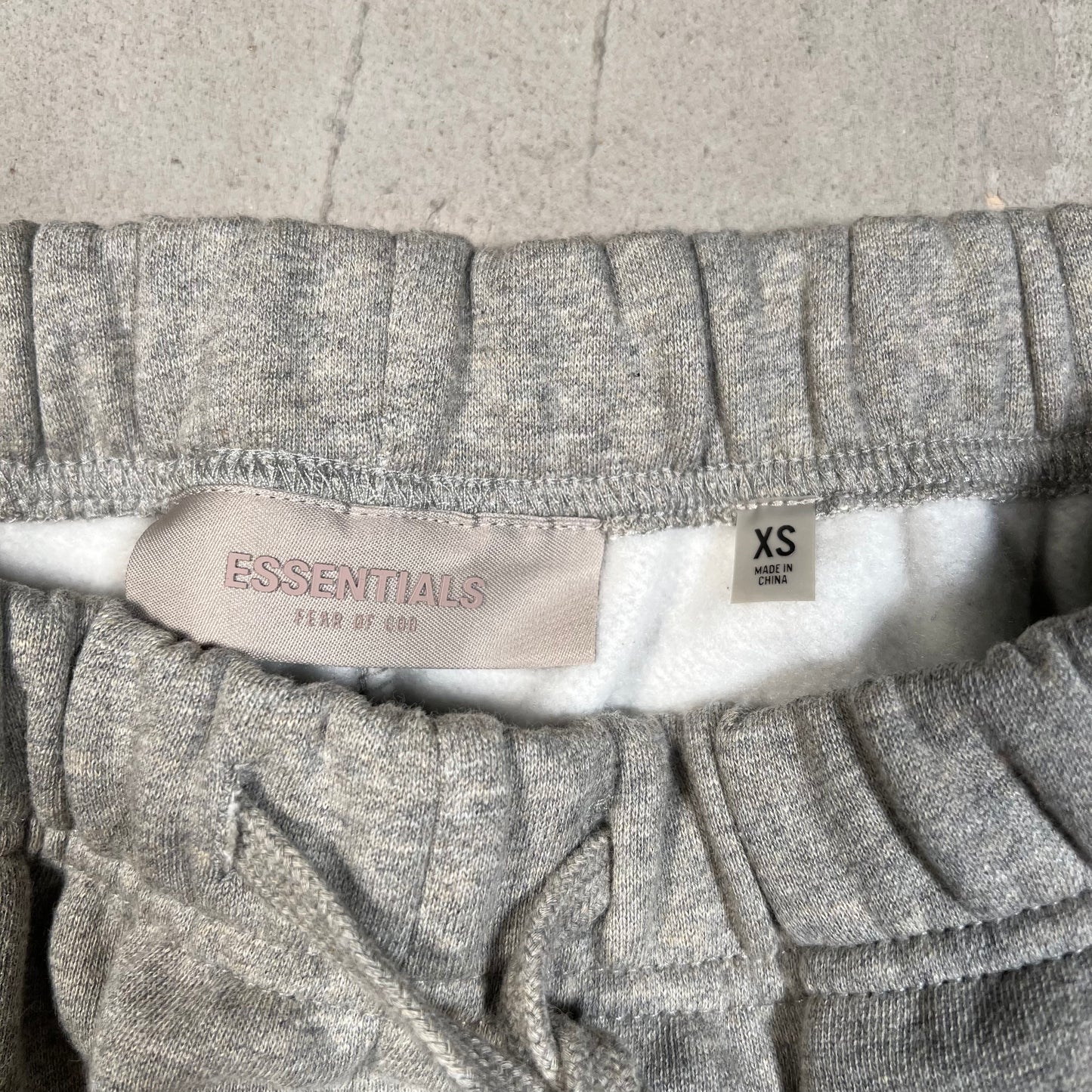Essentails Fear Of God Grey Shorts Size XS USED x17805