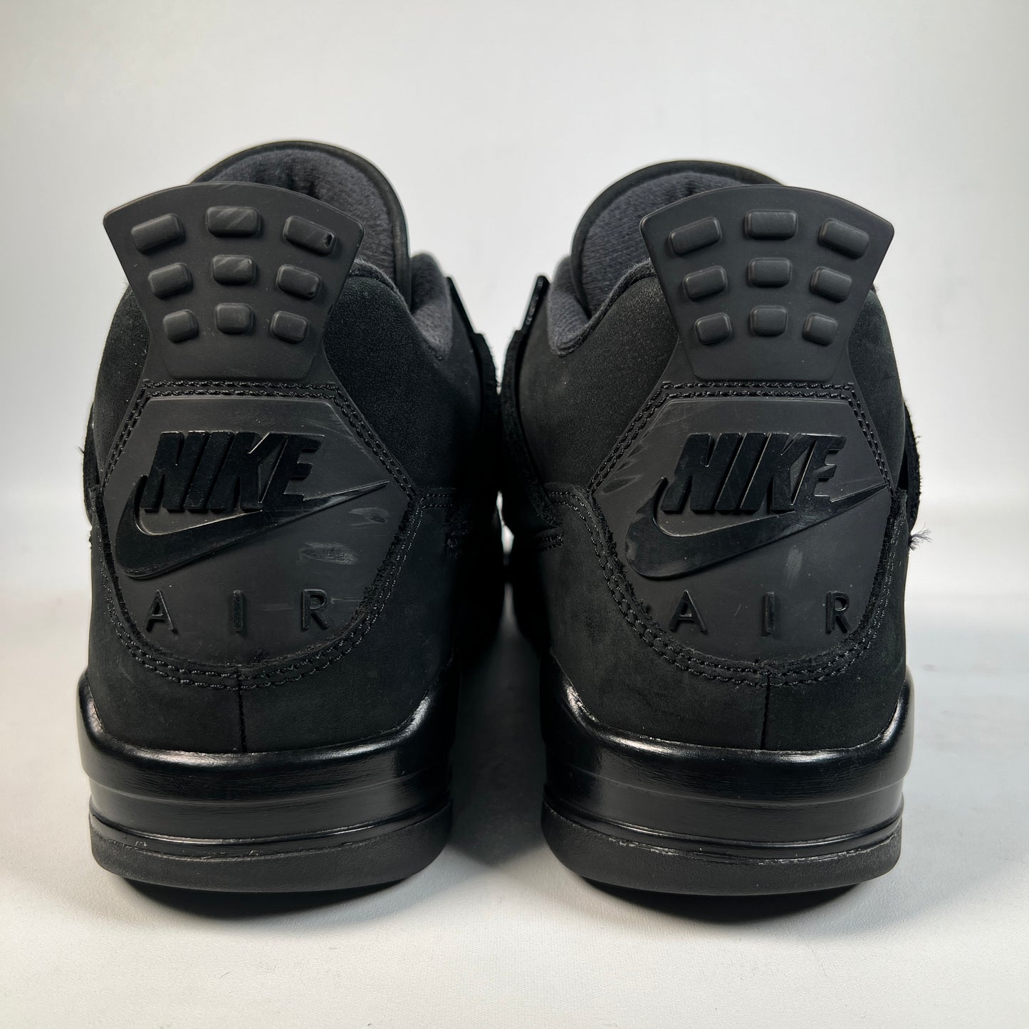 Jordan 4 Black Cat (2025) Size 10 USED s23170