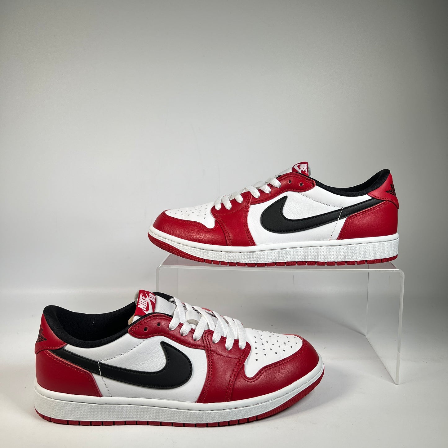Jordan 1 Low Chicago (2025) Size 8.5 USED s23164