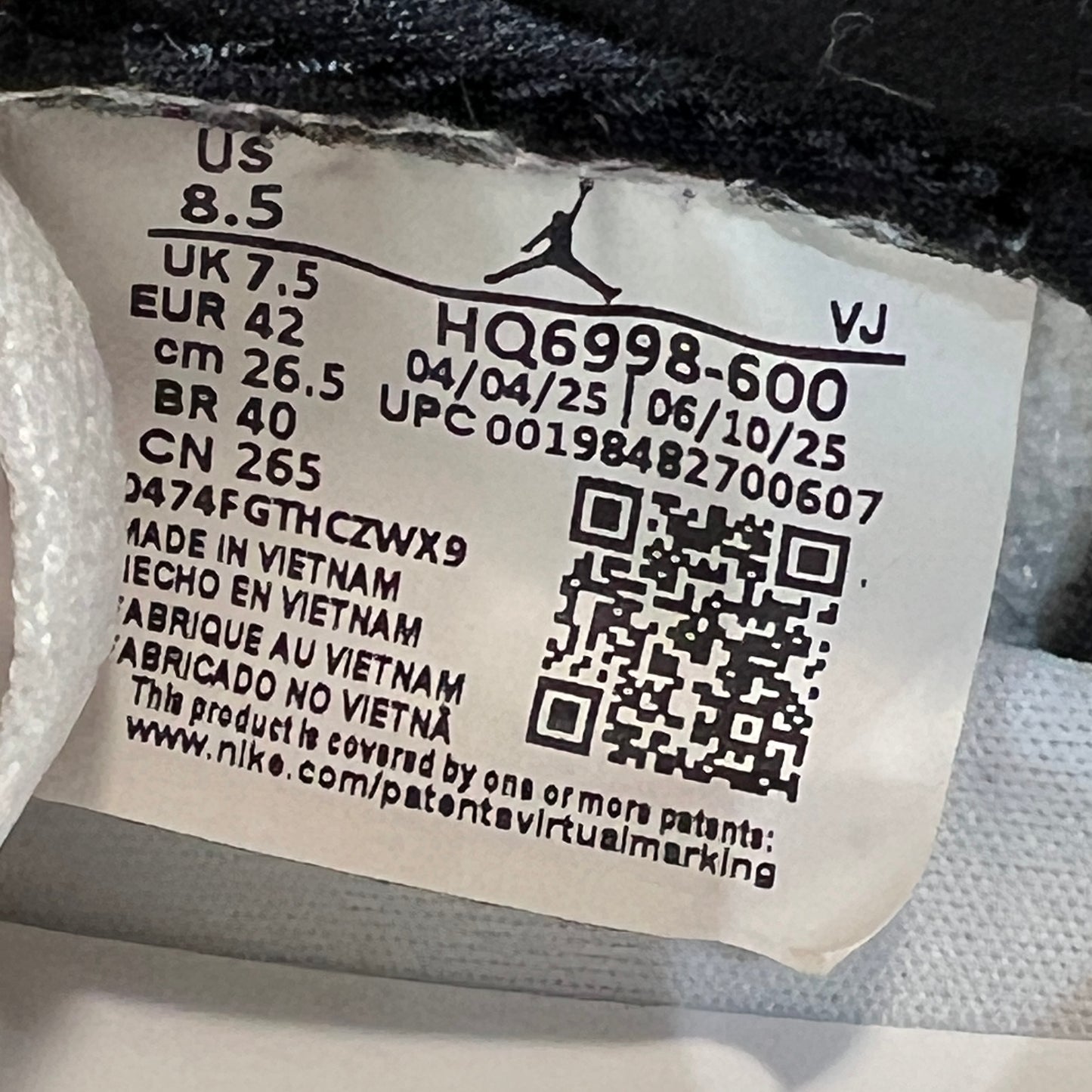 Jordan 1 Low Chicago (2025) Size 8.5 USED s23164