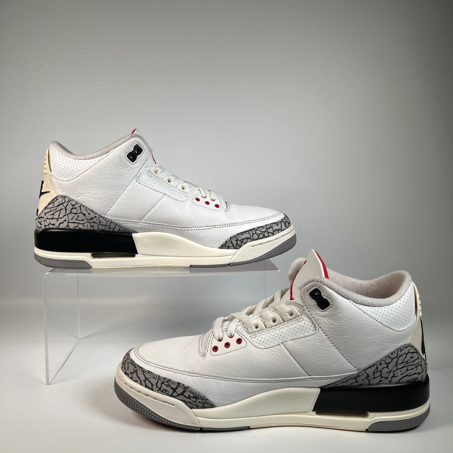 Jordan 3 White Cement Reimagined (2023) Size 10 USED s23100