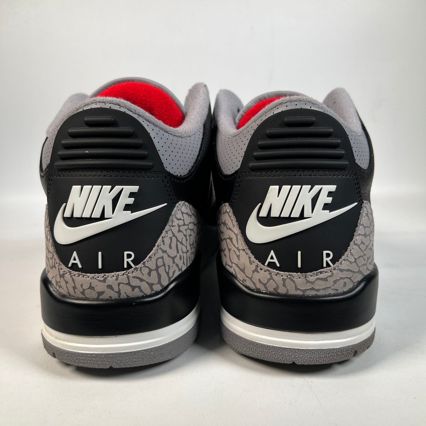 Jordan 3 Black Cement (2024) Size 10 USED s23099