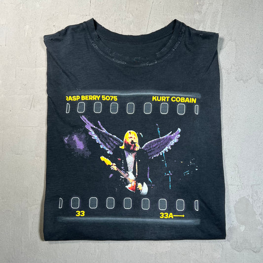 GV Gallery Kurt Cobain Washed Black Tee Size Small USED x17788