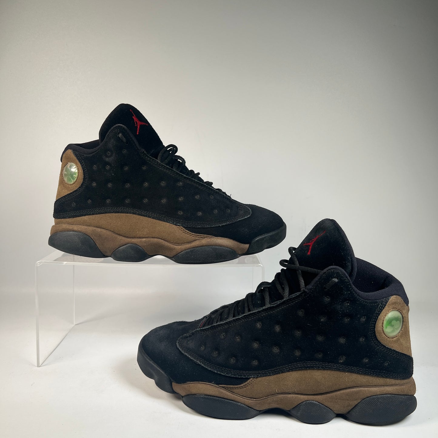 Jordan 13 Olive (2018) Size 8 USED s23139