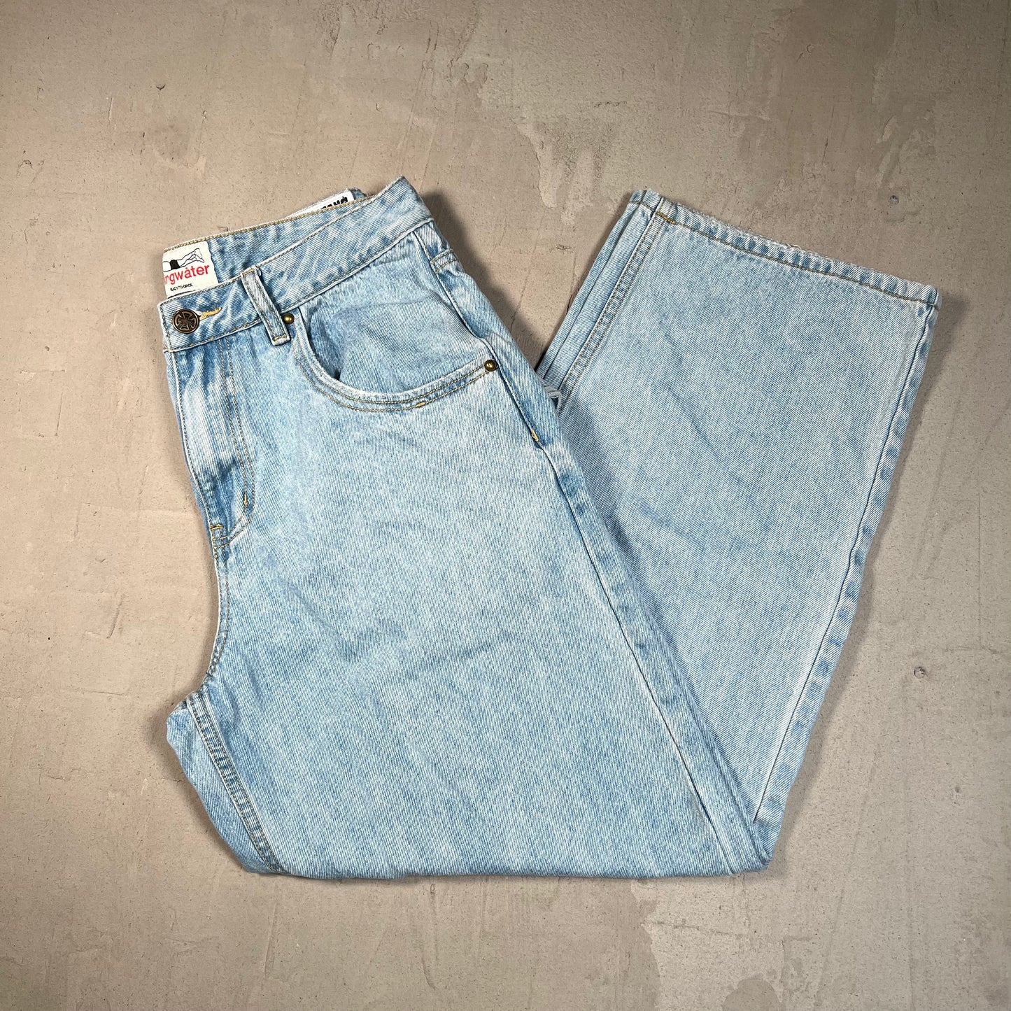 Stingwater Light Blue Washed Jeans Size Medium USED x17786