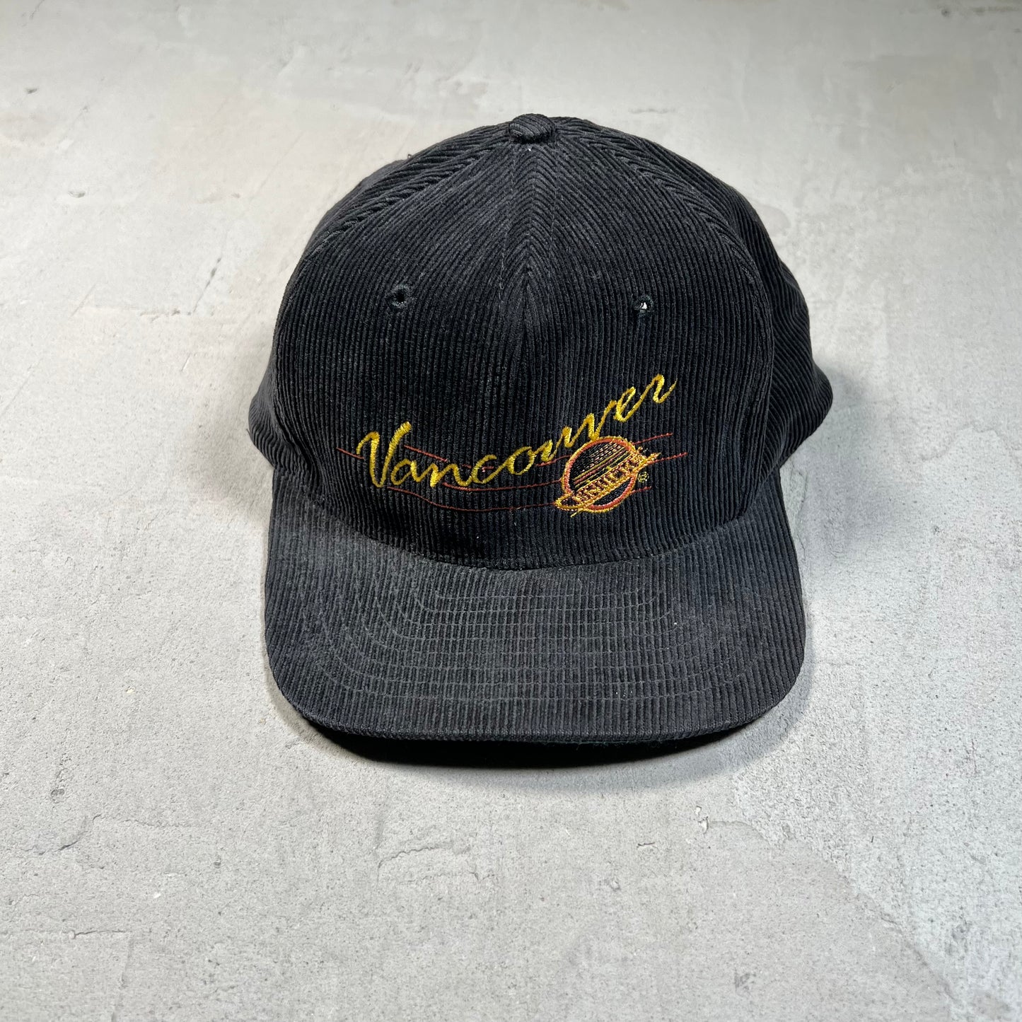 1990s Vancouver Canucks Black Corduroy Hat USED v19722
