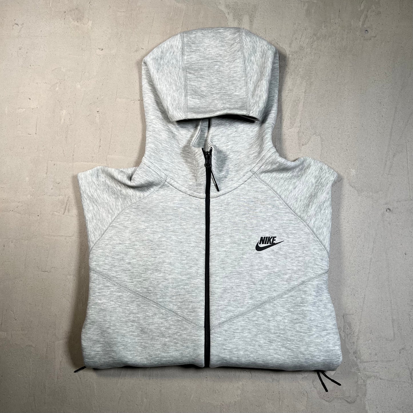 Nike Grey Tech Fleece Size Large USED v19732