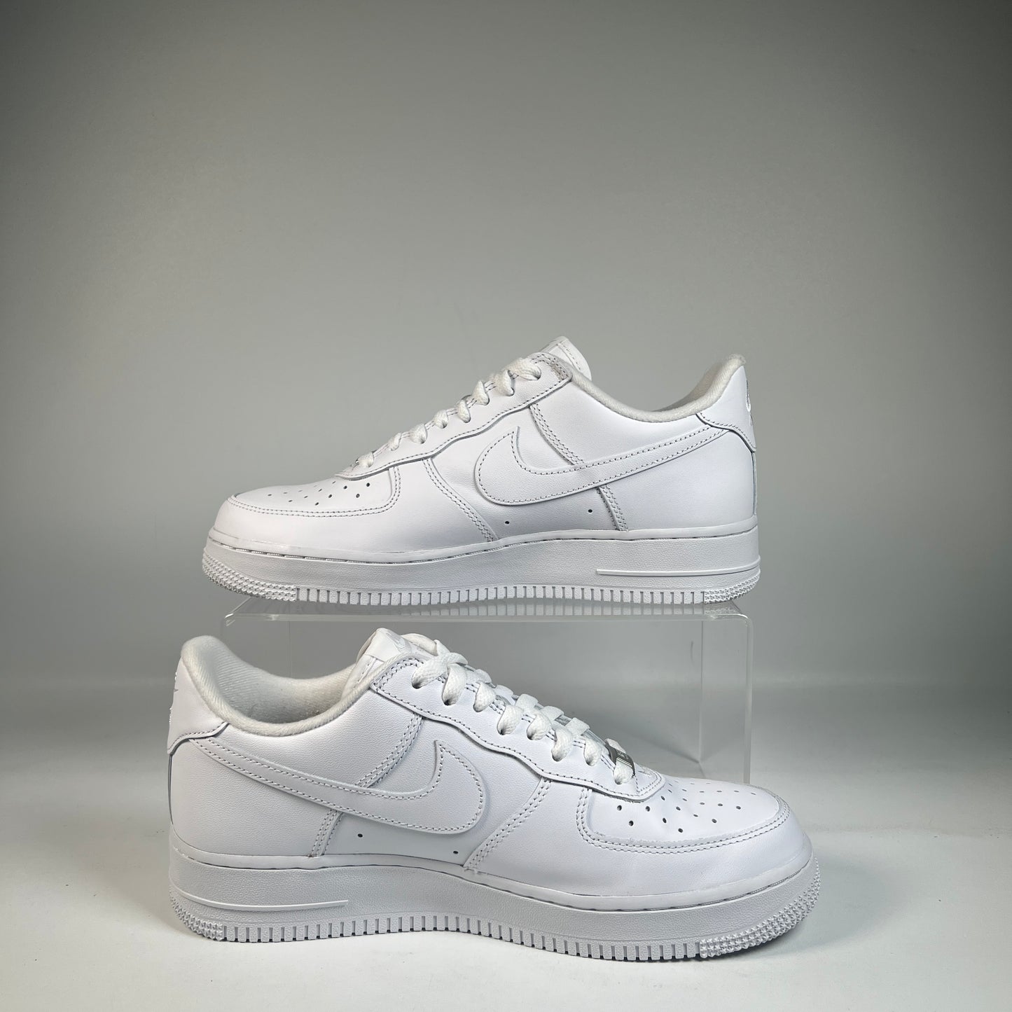 Nike Air Force 1 Low Supreme White (2020) Size 8.5 USED s23192