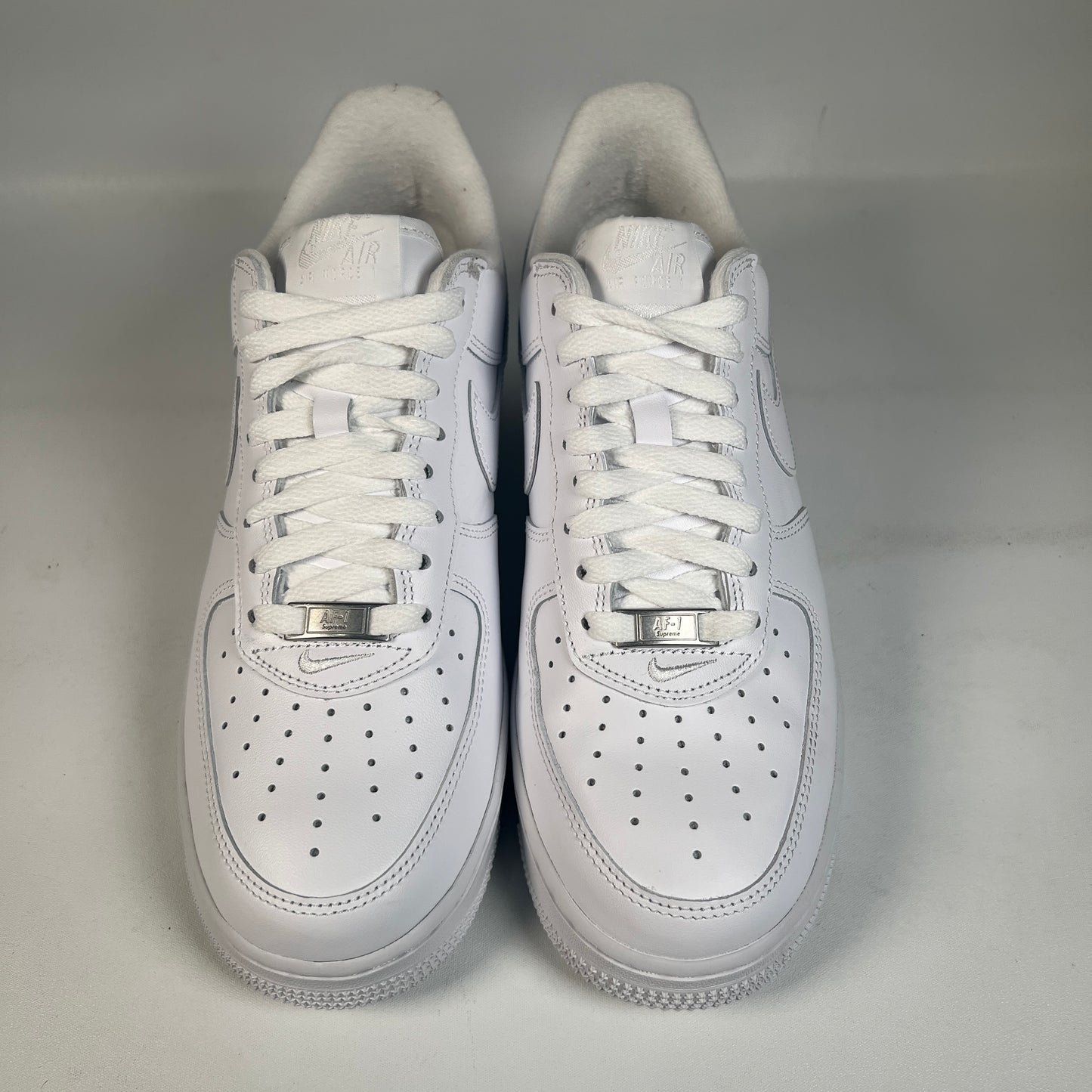 Nike Air Force 1 Low Supreme White (2020) Size 8.5 USED s23192