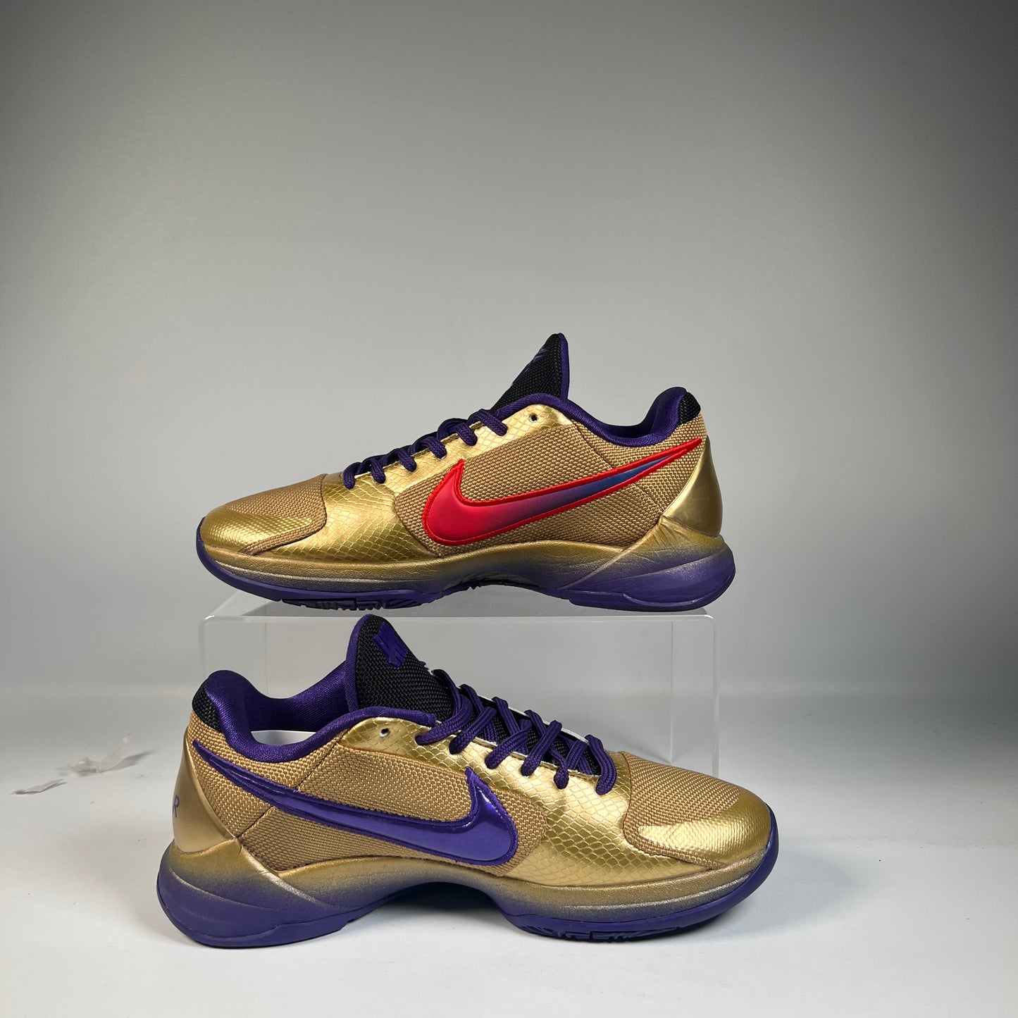 Nike Kobe 5 Undefeated Hall of Fame (2021) Size 7 USED s23091