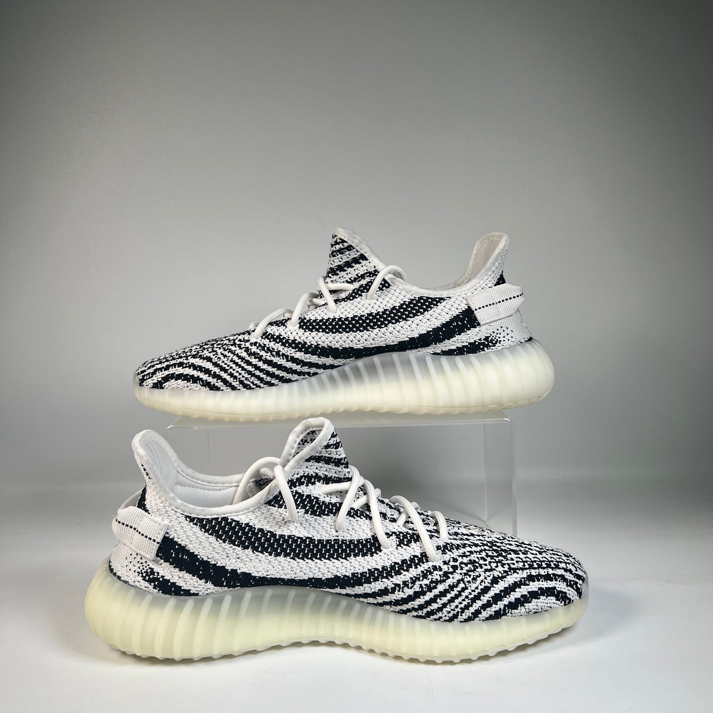 Yeezy 350 Zebra (2017) Size 11.5 USED s23202