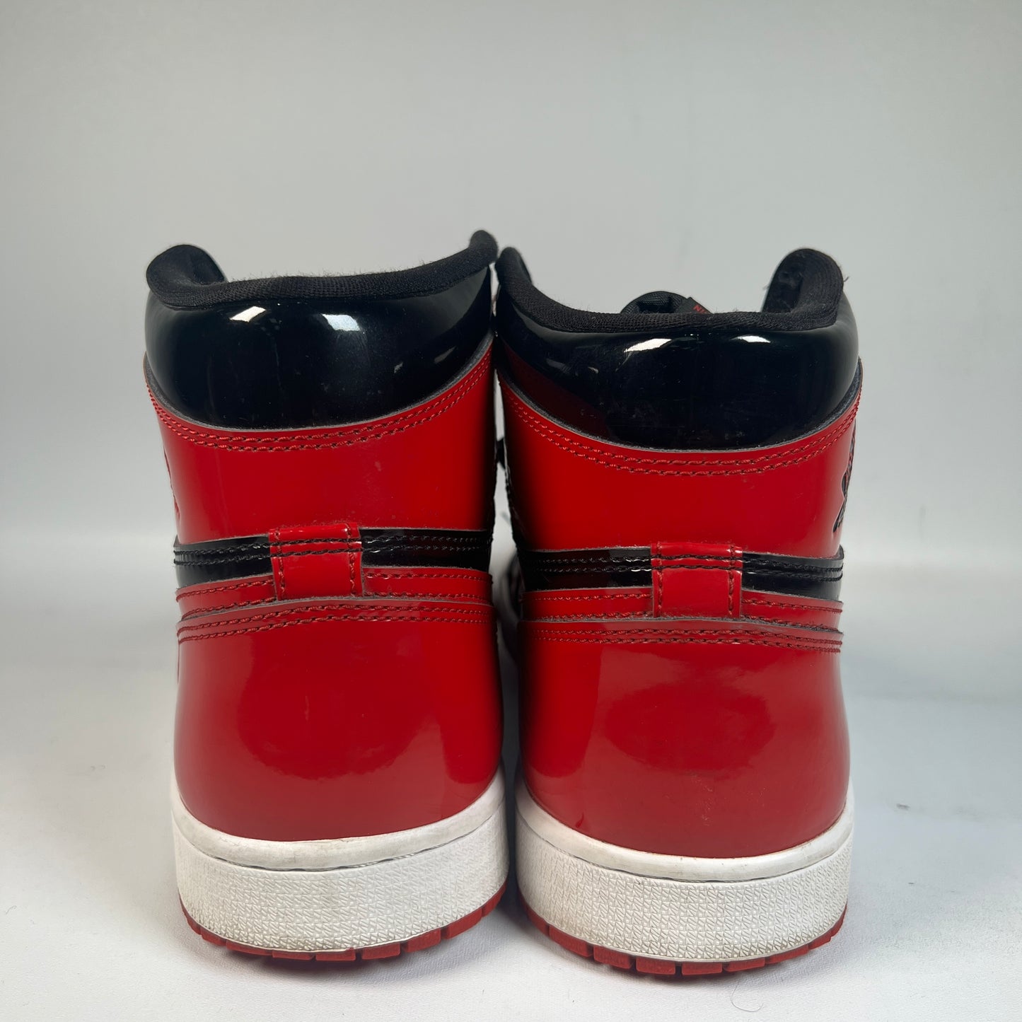 Jordan 1 Patent Bred (2021) Size 9.5 USED s23089