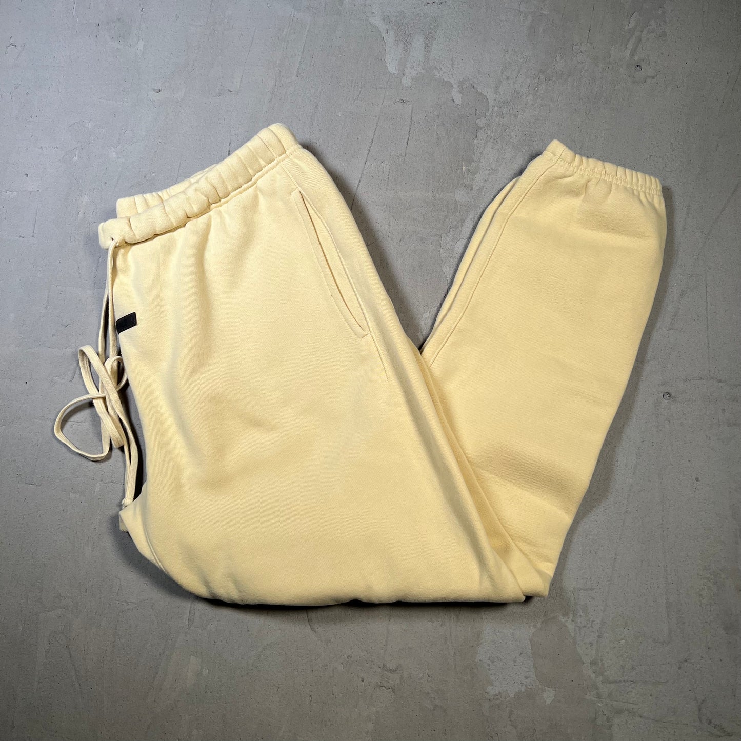 Fear of God FOG Essentials Yellow Sweatpants Size Large USED x17844