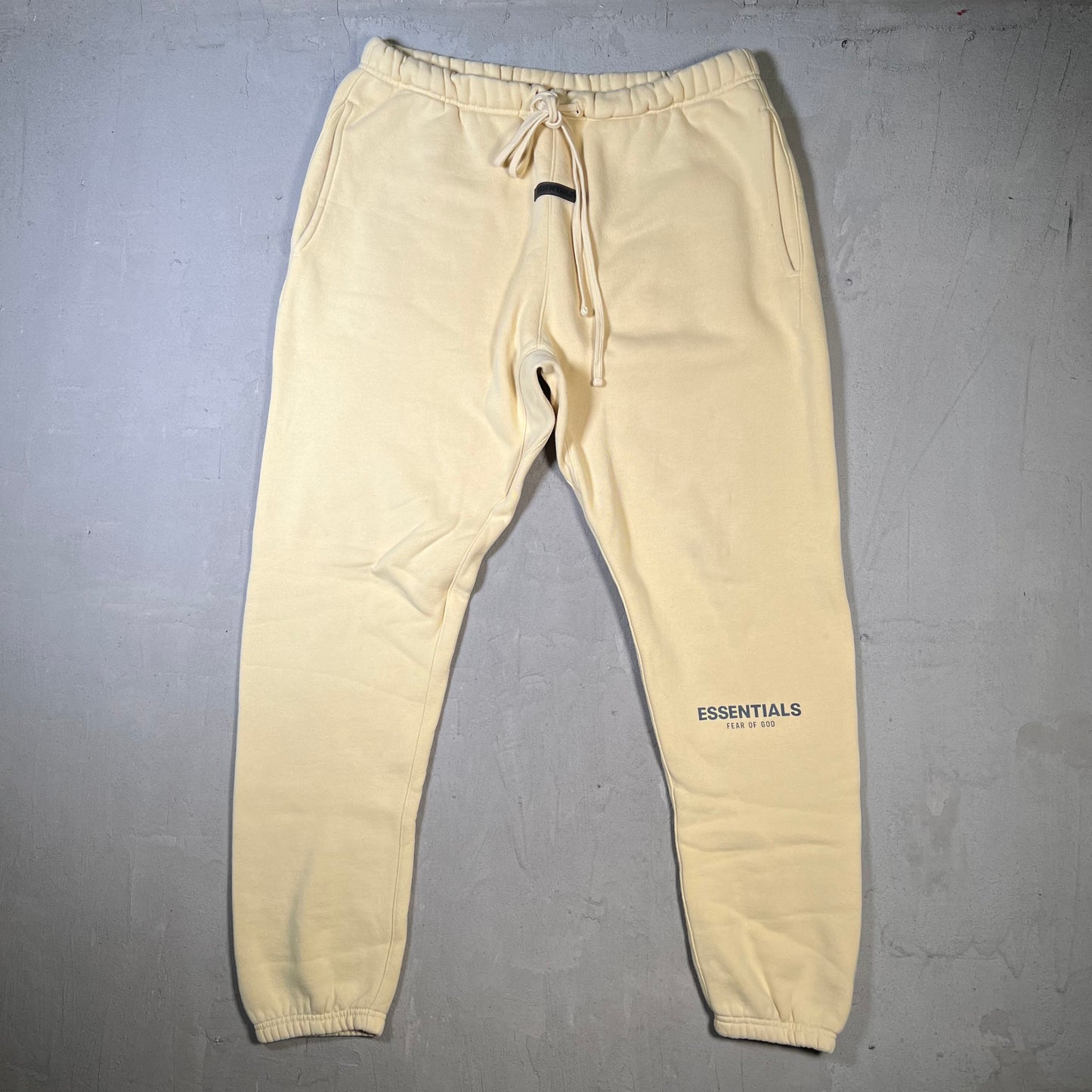 Fear of God FOG Essentials Yellow Sweatpants Size Large USED x17844
